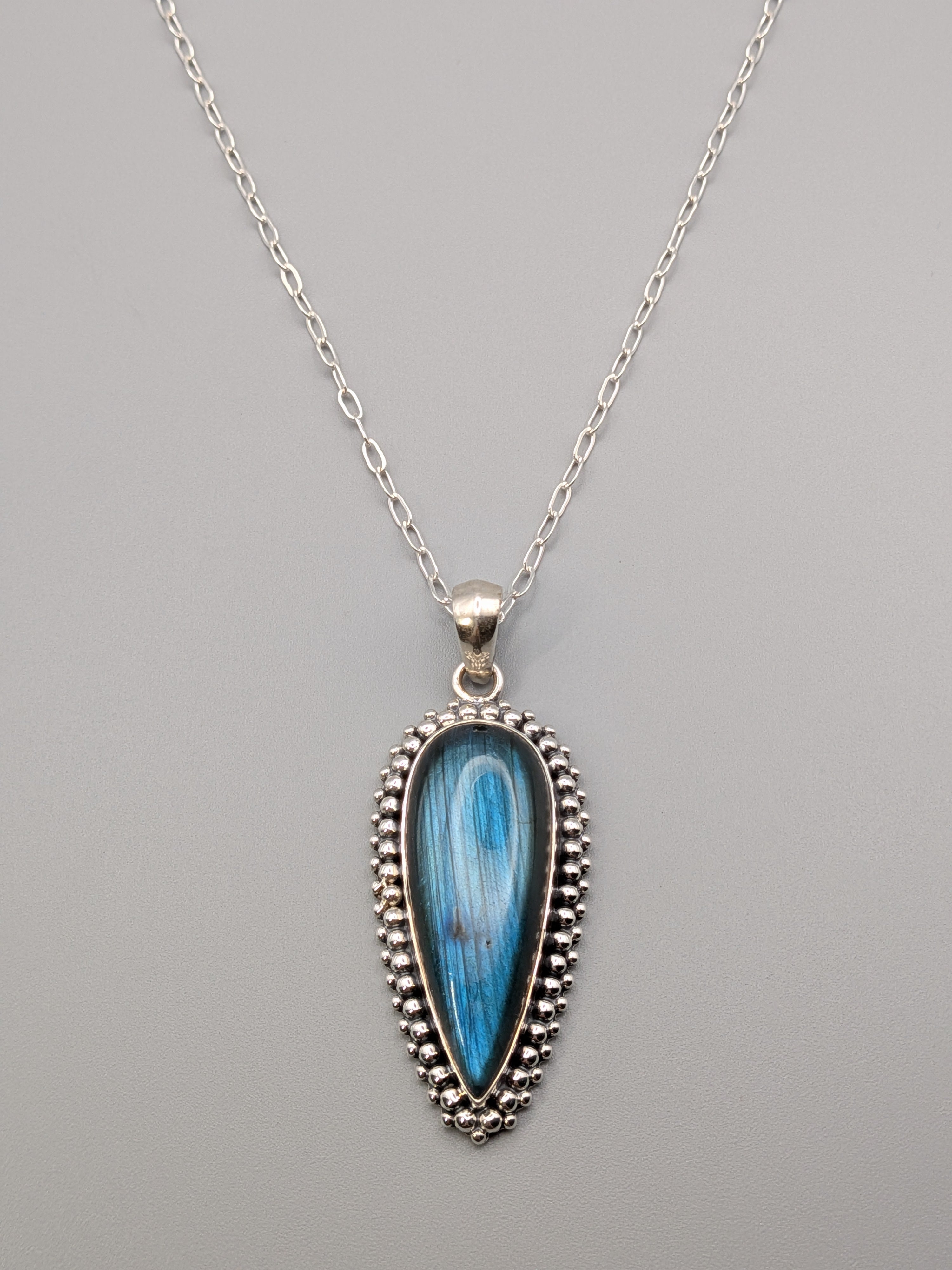 •LABRADORITE - DOTTED LONG SPEAR TEAR• sterling silver pendant