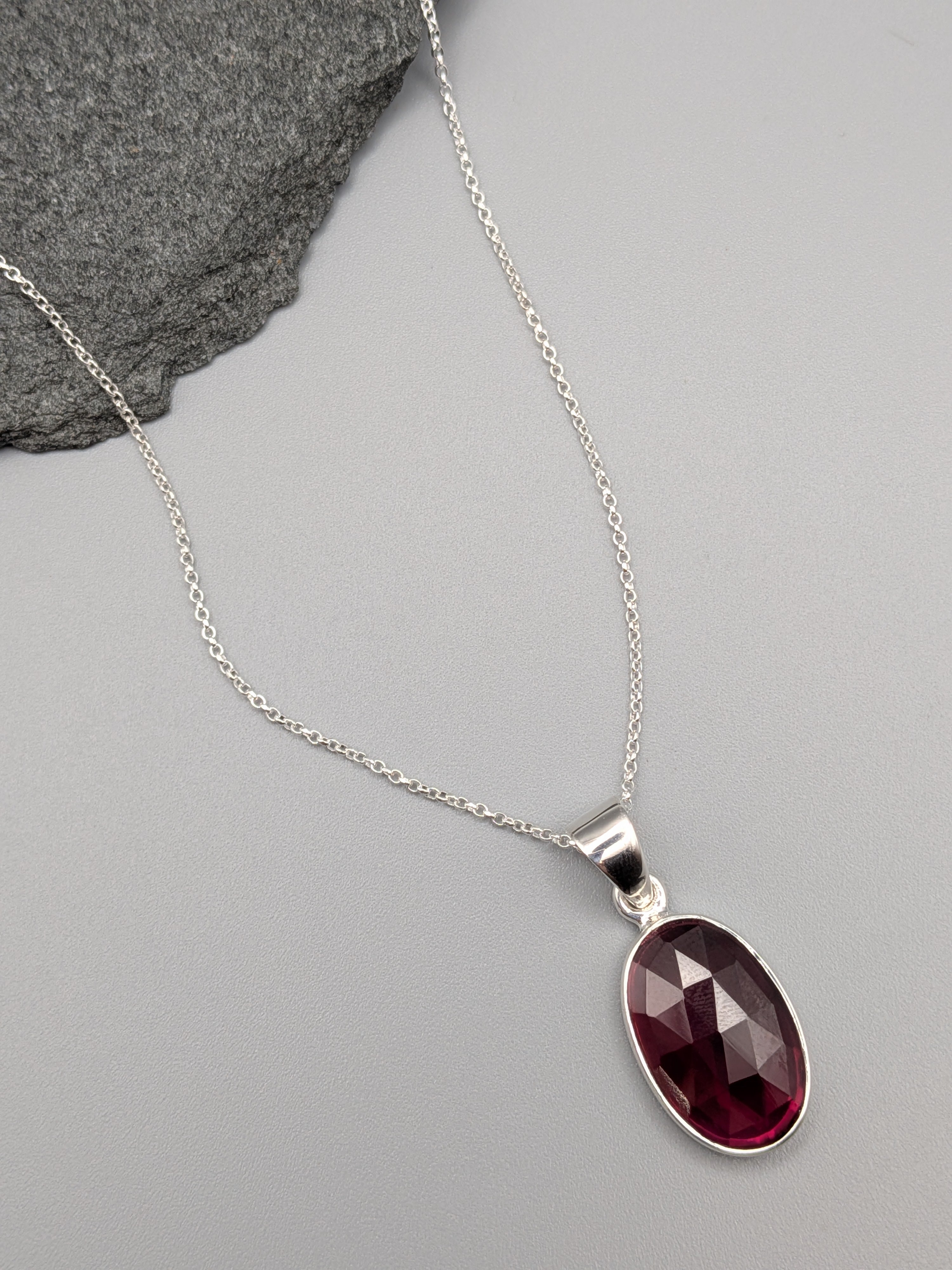 •GARNET - FACETED OVAL - 1• silver necklace (18" long)