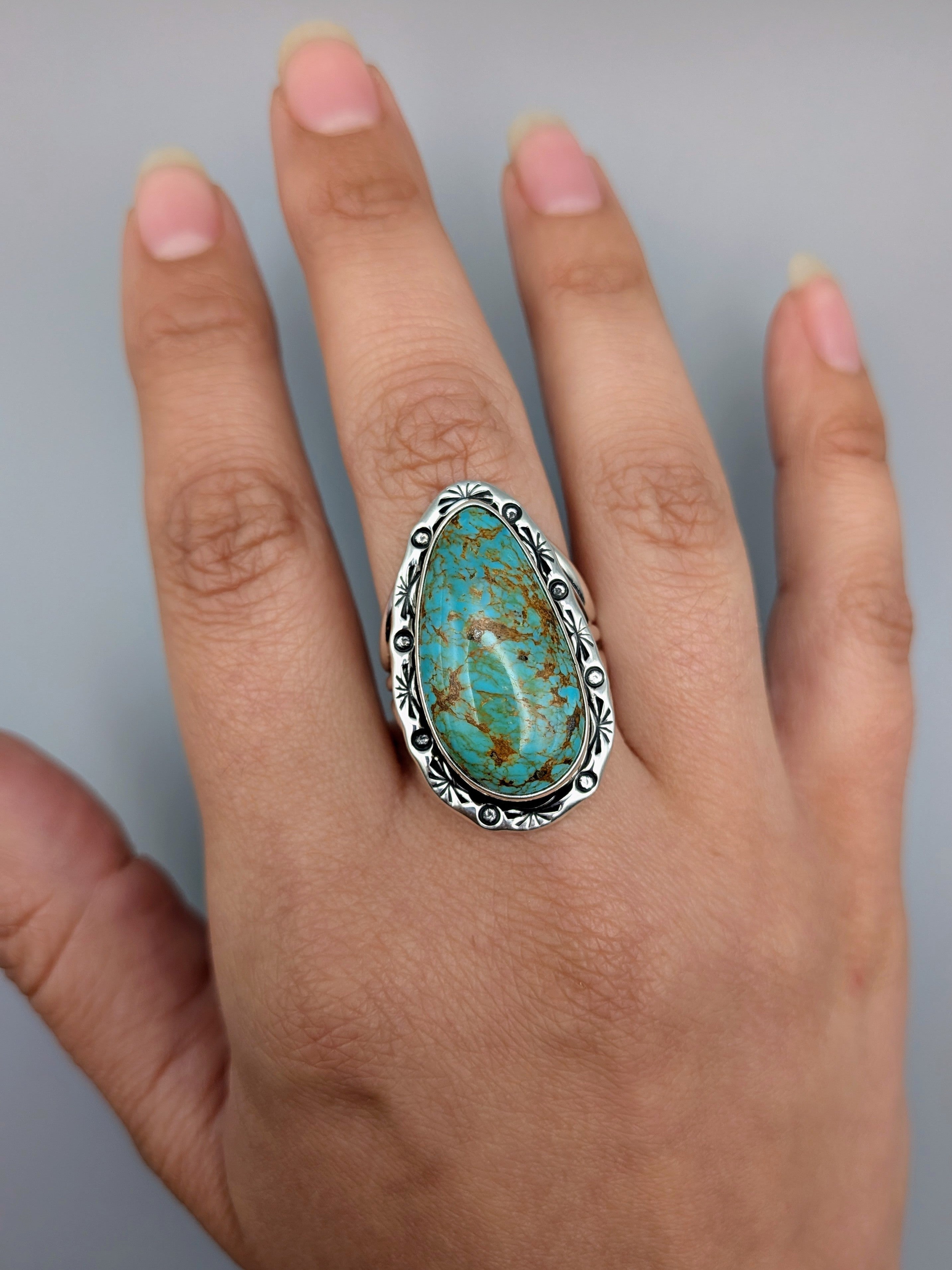 •KINGMAN TURQUOISE - SHÁ• Navajo silver ring (size 10.25)
