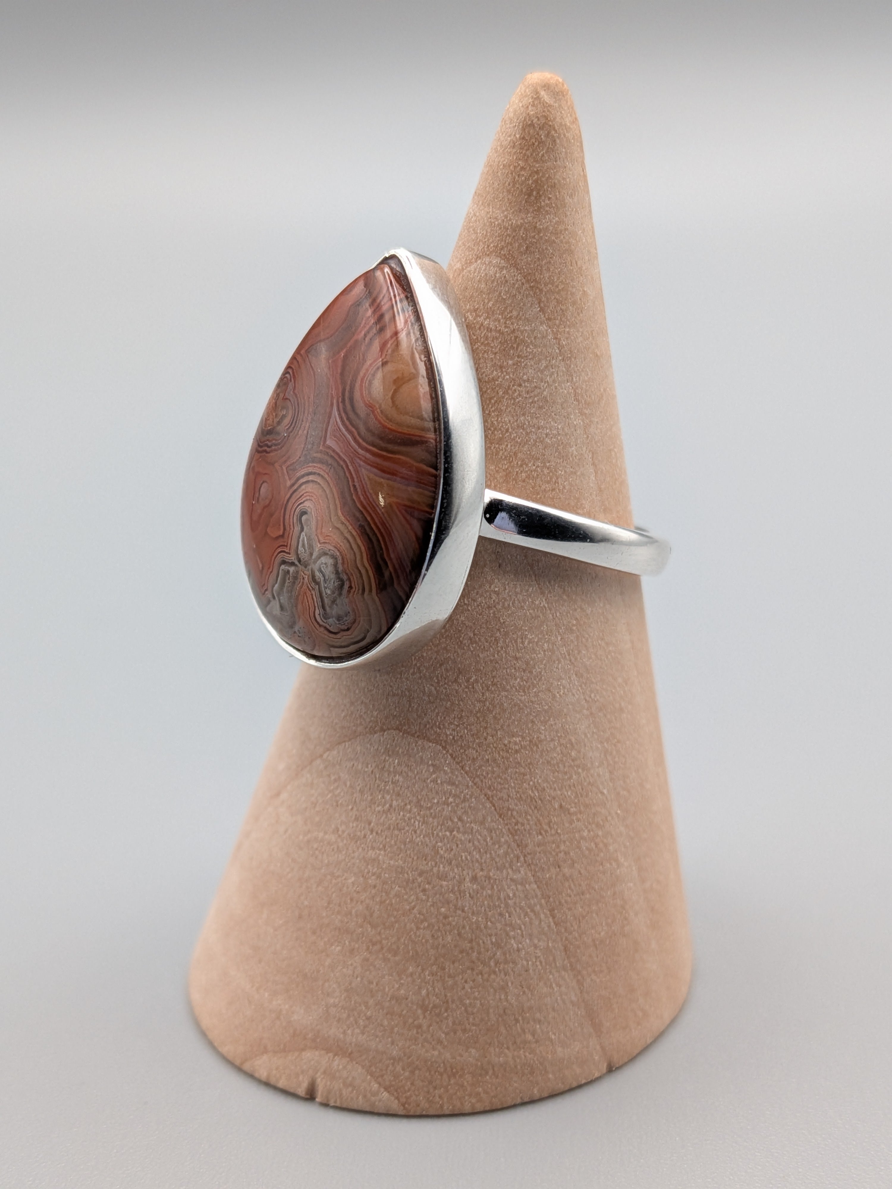 •CRAZY LACE AGATE - TEARDROP• simple bezel silver ring (size 6)