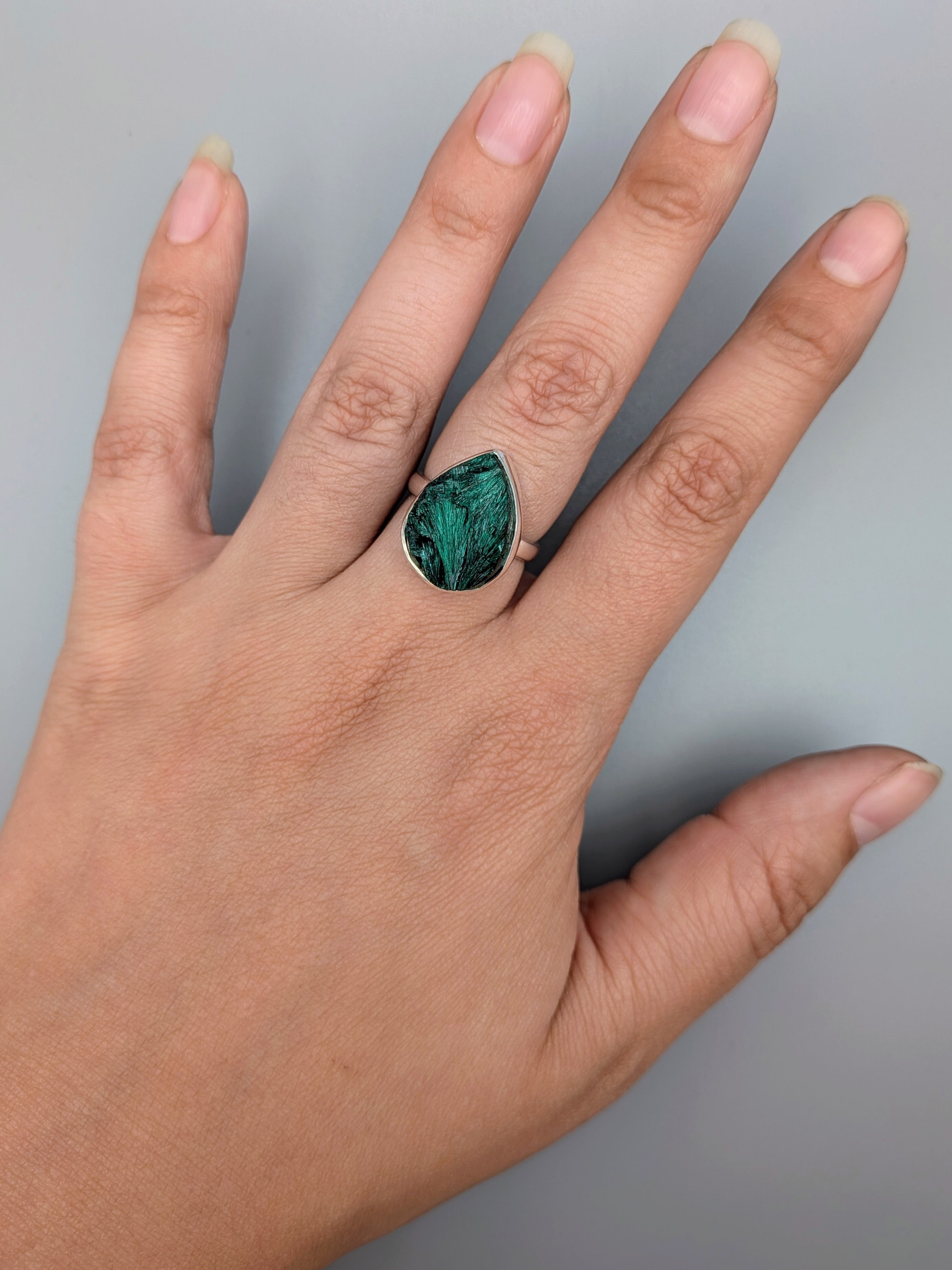 •FIBROUS MALACHITE - TEAR• simple bezel silver ring (various sizes)
