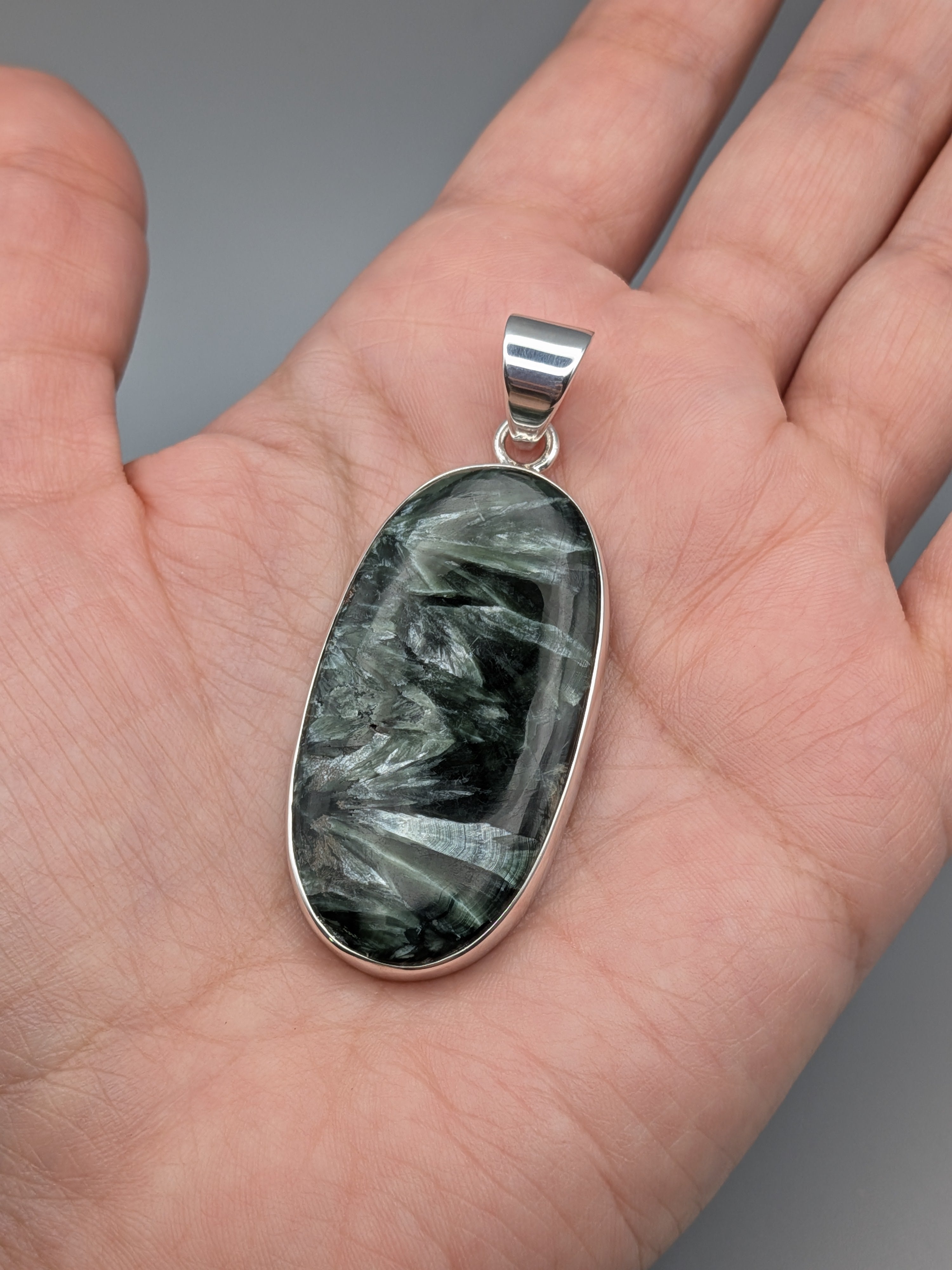 •SERAPHINITE - ELONGATED OVAL• sterling silver pendant