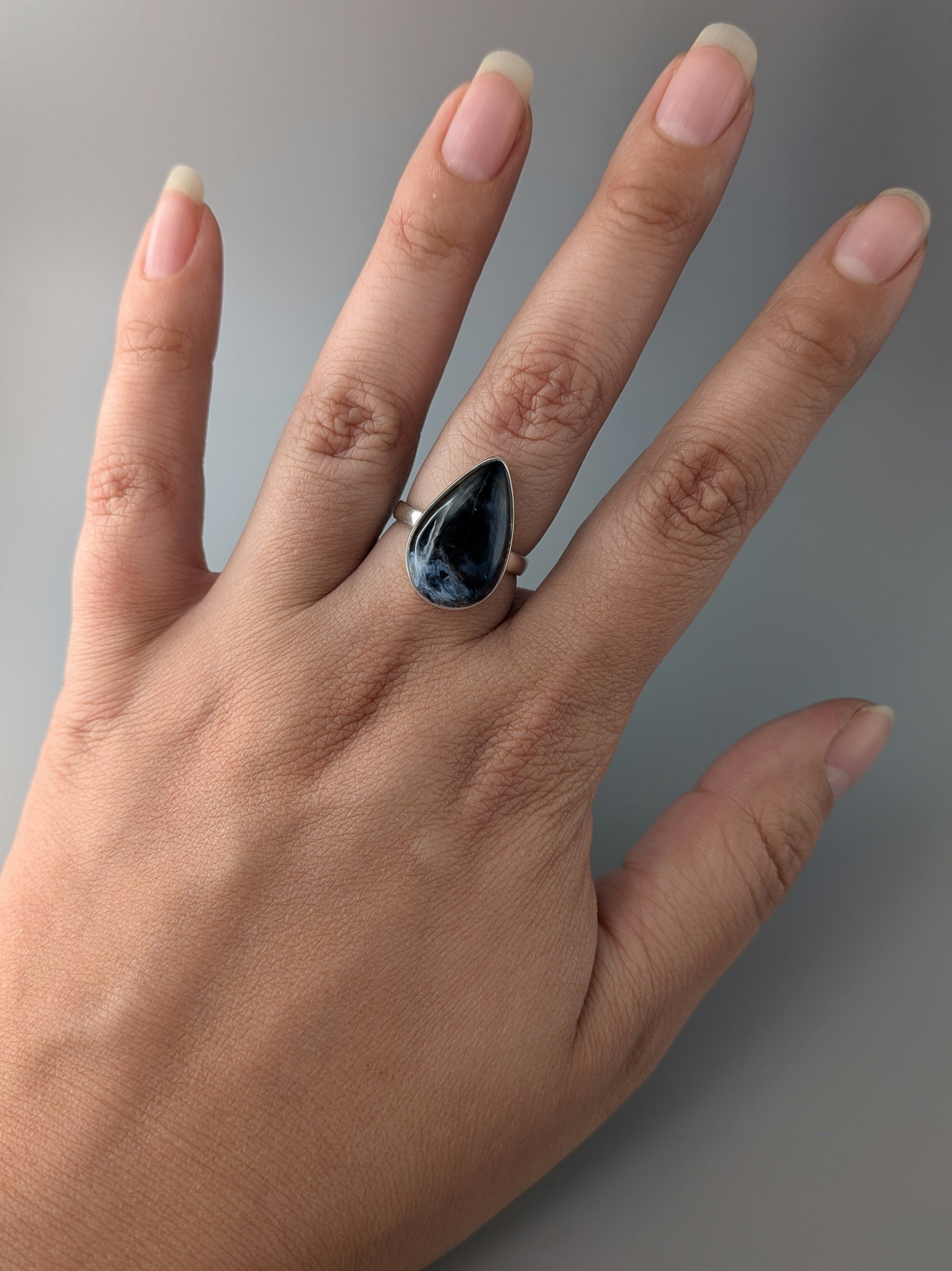 •PIETERSITE - TEAR - 1• simple band silver ring (size 8)