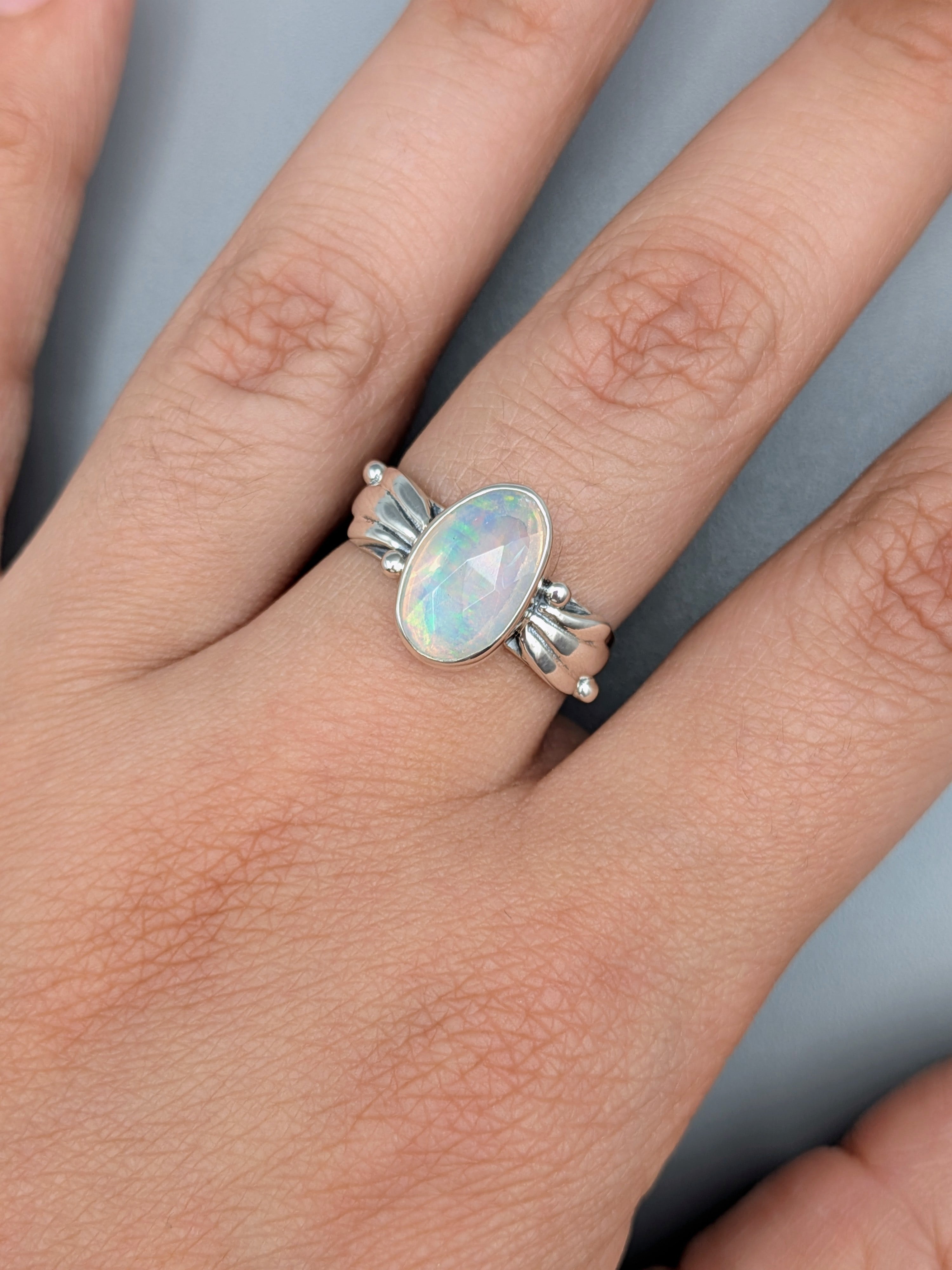 •FACETED ETHIOPIAN OPAL - ANTHER• decorative band silver ring (size 8.75)