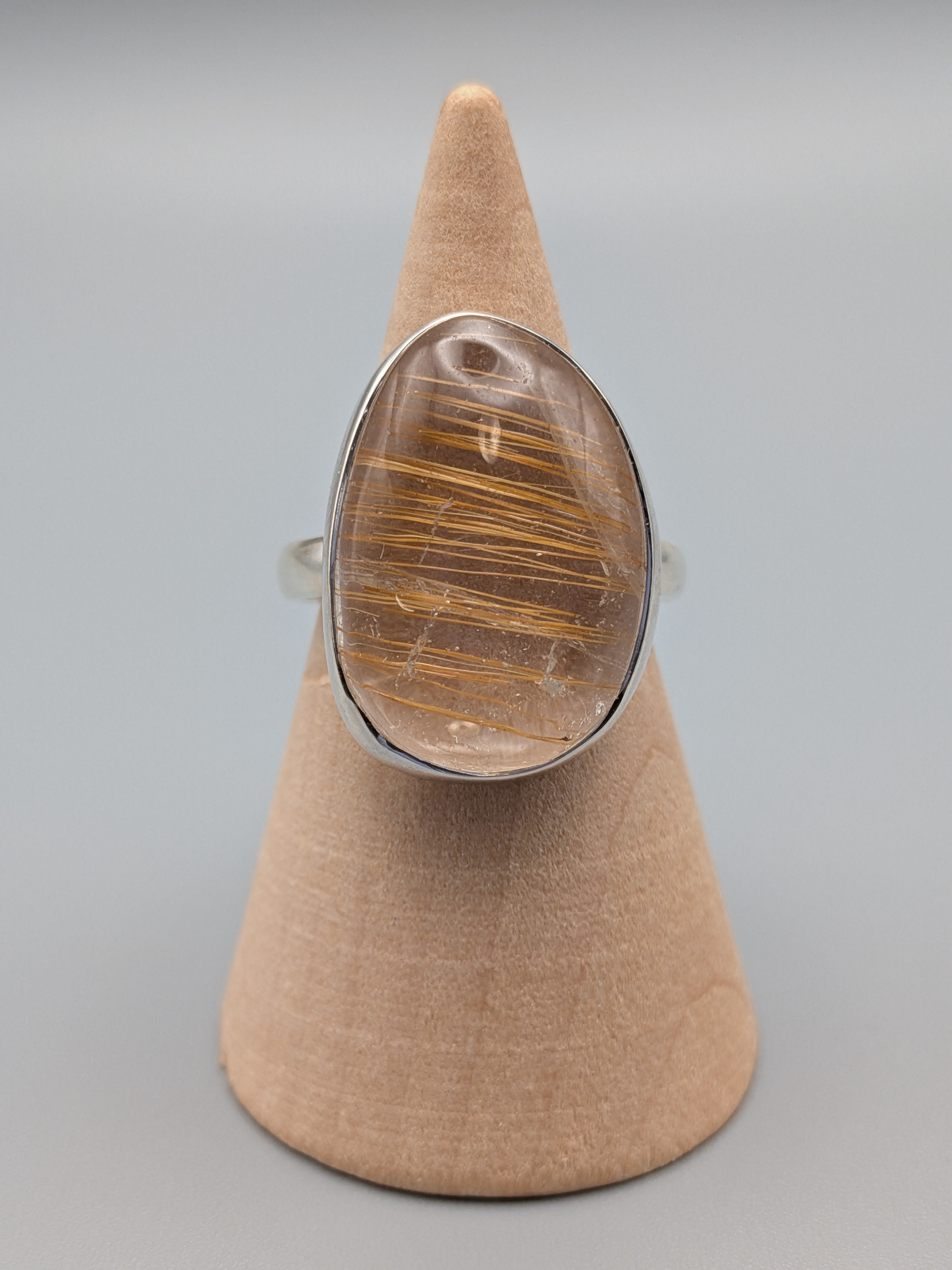 •RUTILATED QUARTZ - OVAL• simple bezel silver ring (size 9.75)