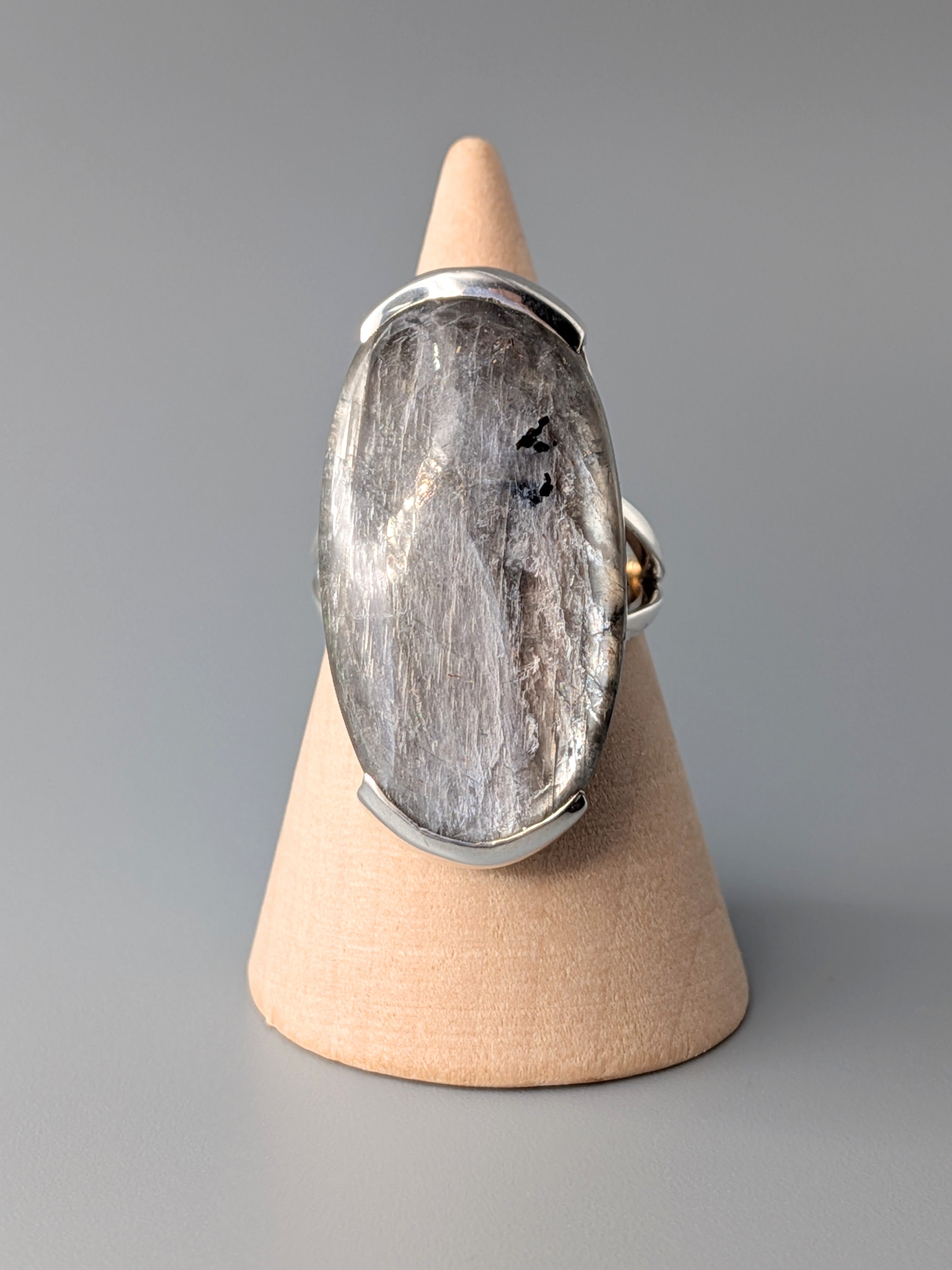 •BLACK SUNSTONE - OVAL• bezel capped silver ring (size 8)
