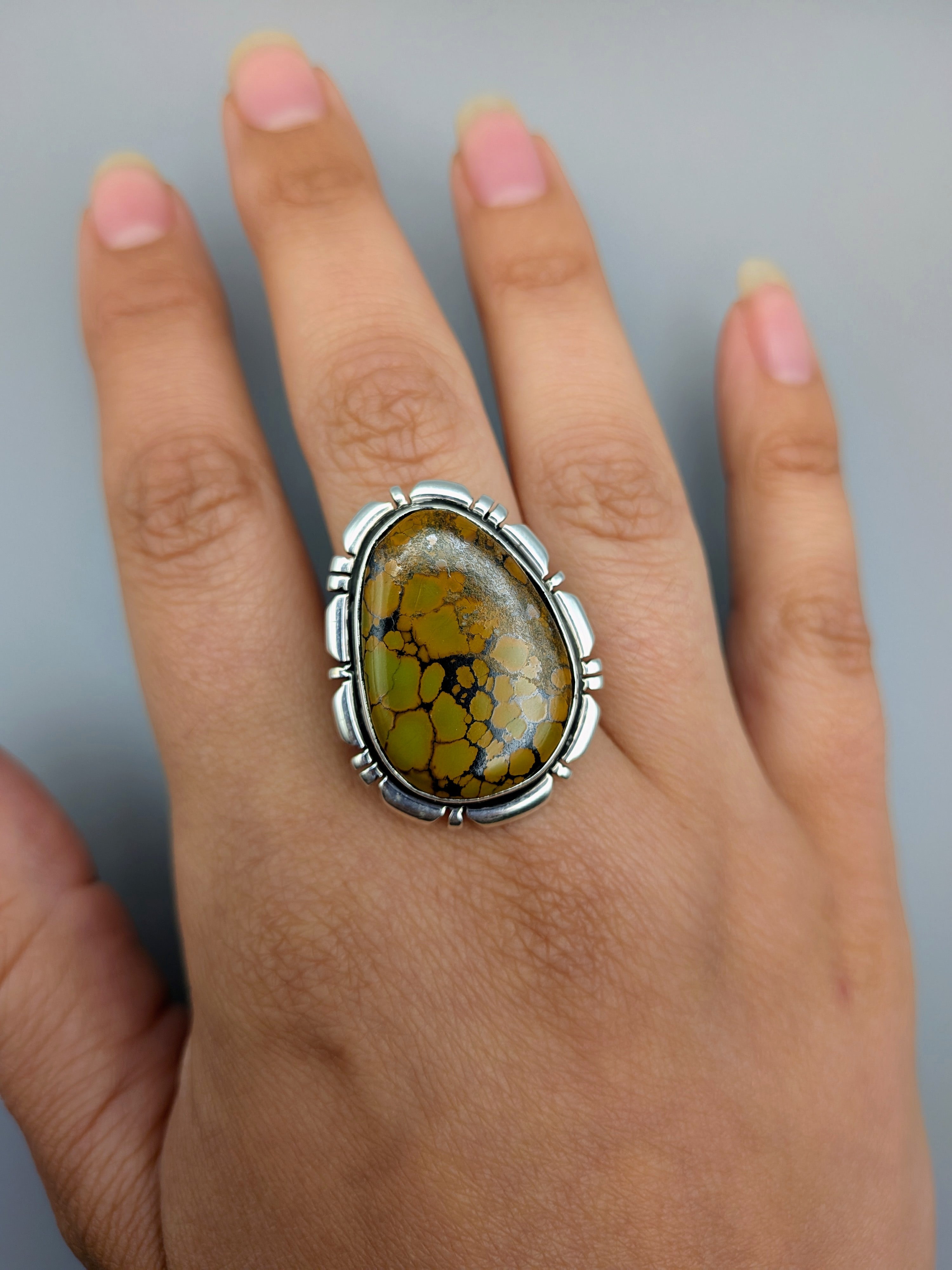 •BLACKJACK TURQUOISE - MOUNTAIN FEATHERS• Navajo adjustable silver ring