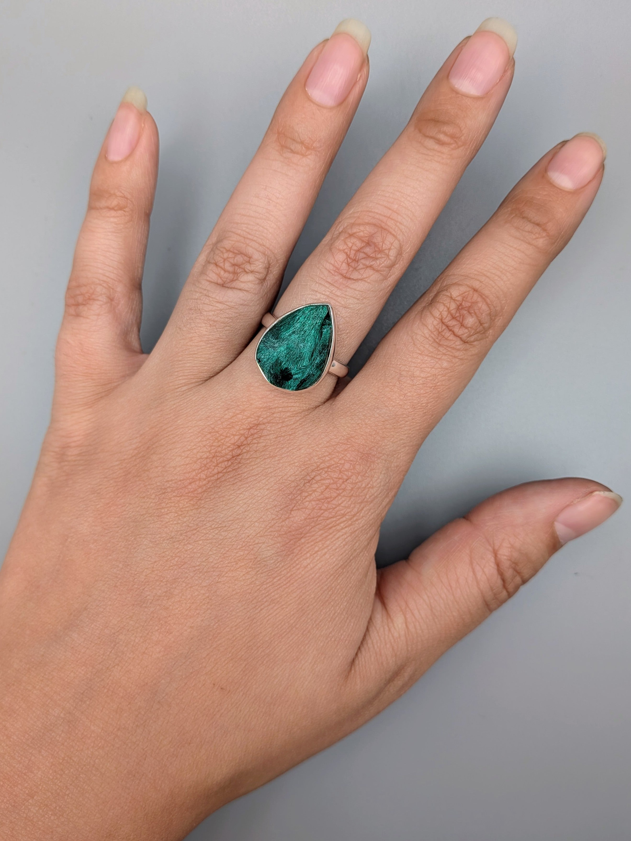 •FIBROUS MALACHITE - TEAR• simple bezel silver ring (various sizes)
