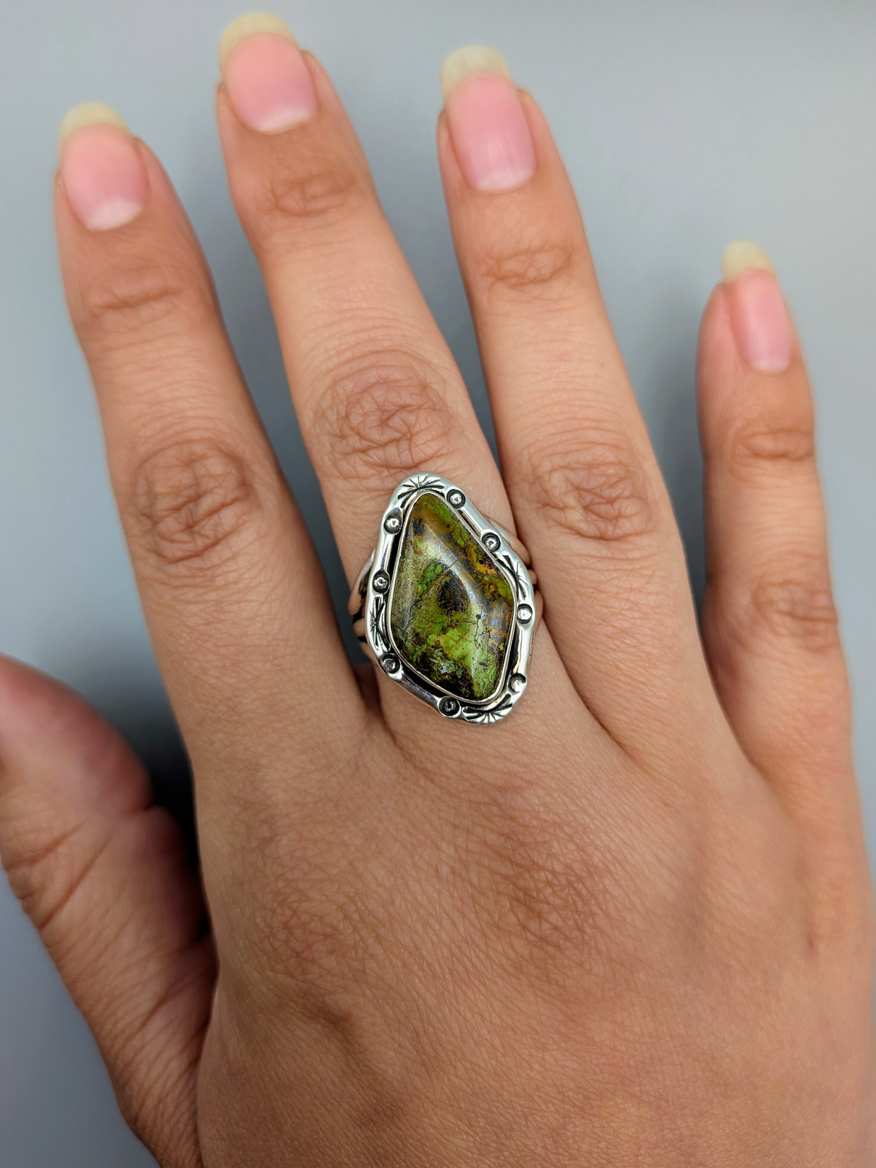 •GASPEITE - SHÁ• Navajo silver ring (size 8.75)