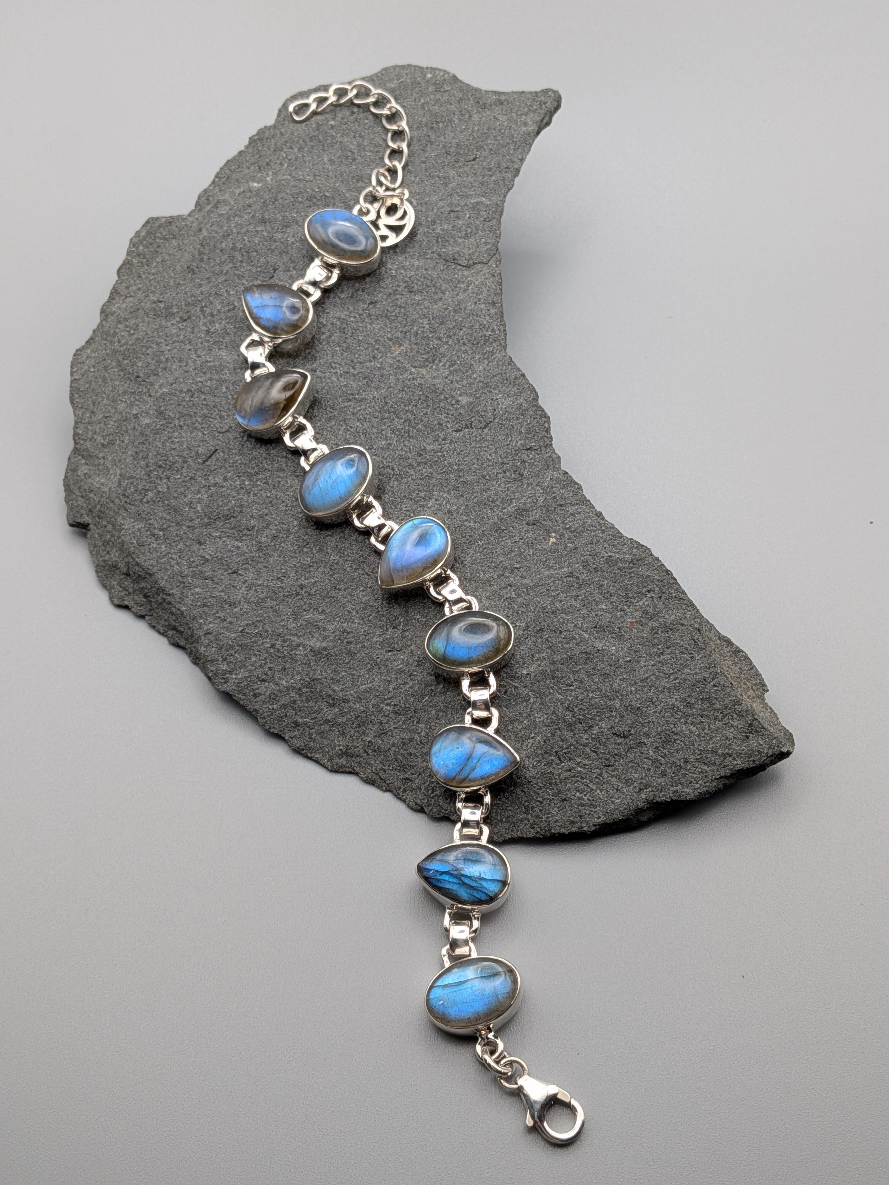 •LABRADORITE - GEO MIX SMALL• linked silver bracelet (6.5" - 8")