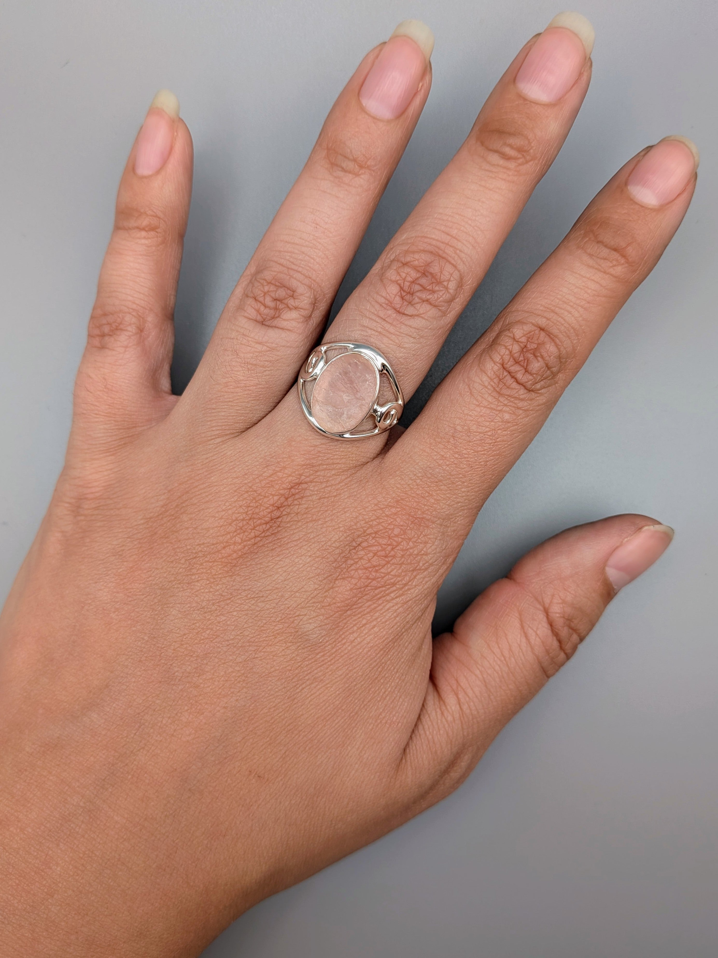 •ROSE QUARTZ - CLARA• decorative band silver ring (various sizes)