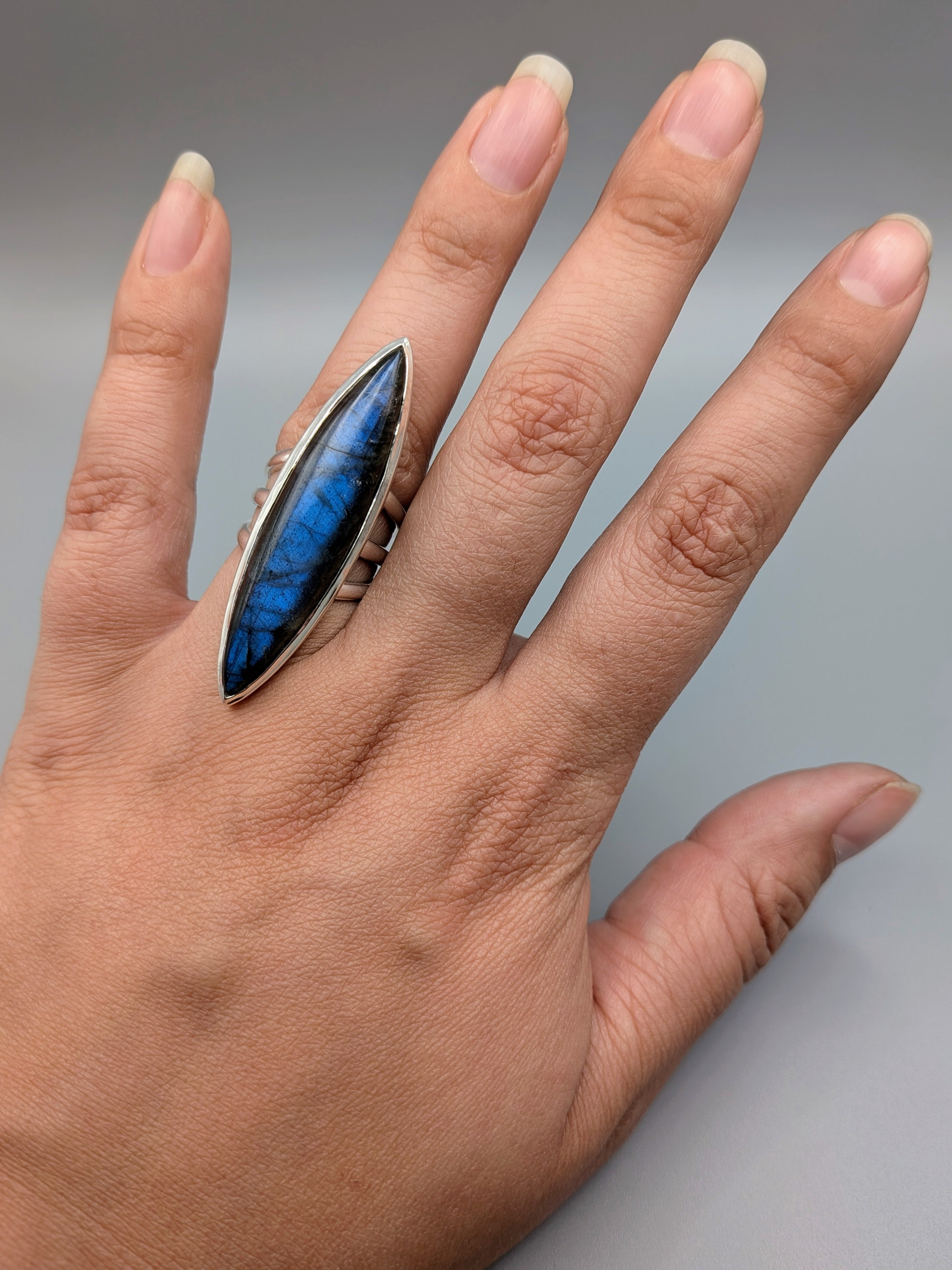 •LABRADORITE - DEEP MARQUISE• split band silver ring (various sizes)