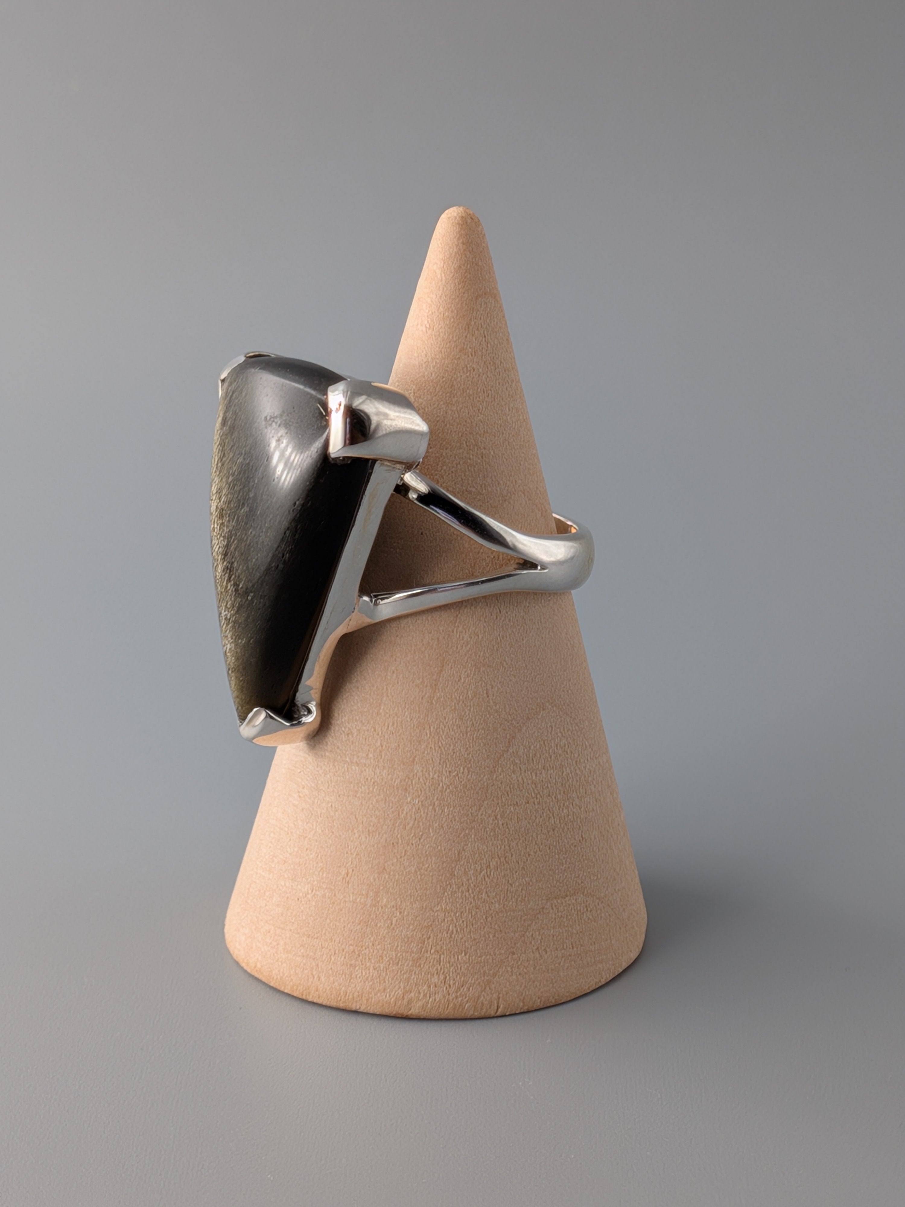 •GOLD SHEEN OBSIDIAN - SOFT TRI• bezel capped silver ring (size 5.75)
