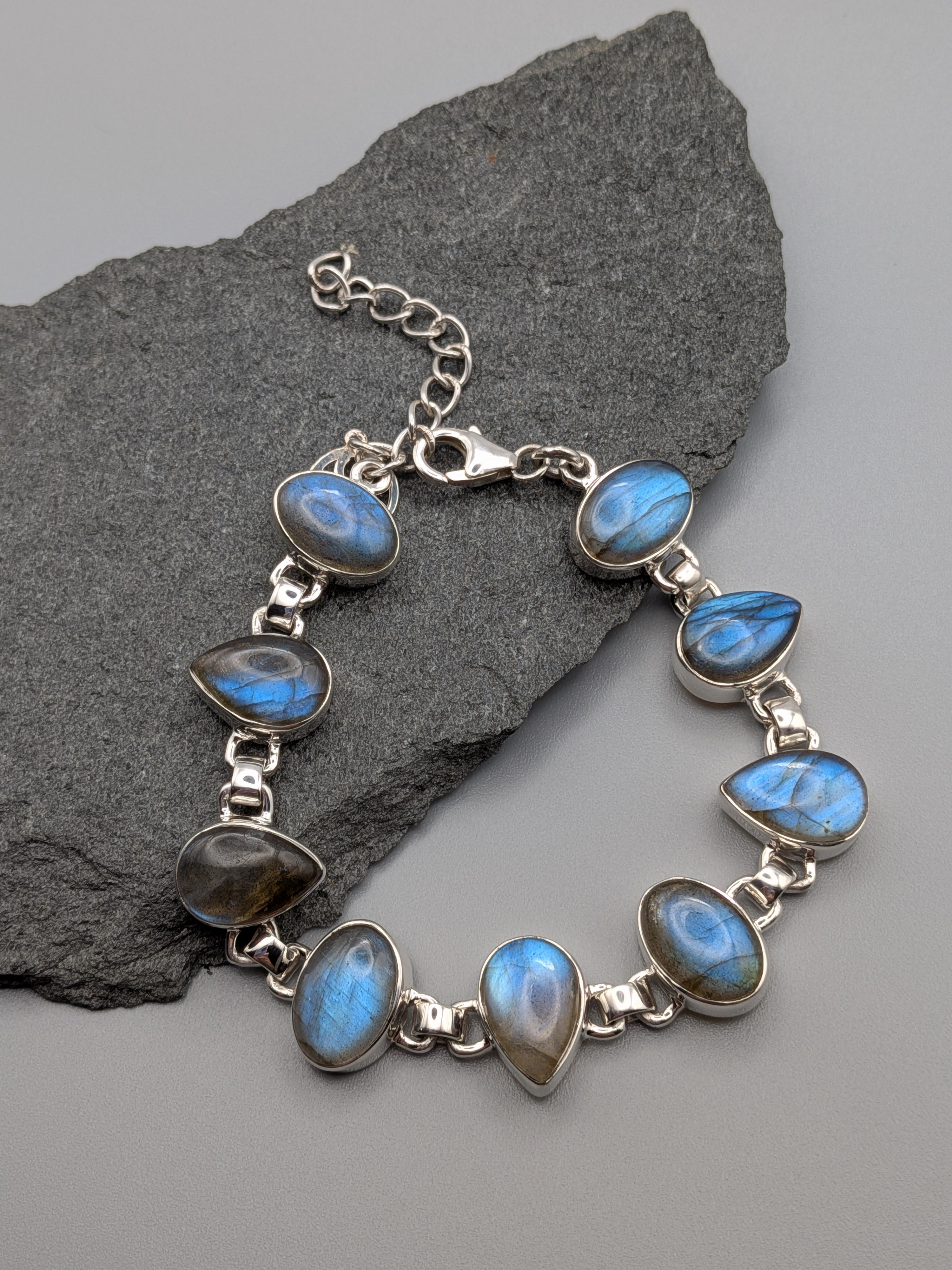 •LABRADORITE - GEO MIX SMALL• linked silver bracelet (6.5" - 8")