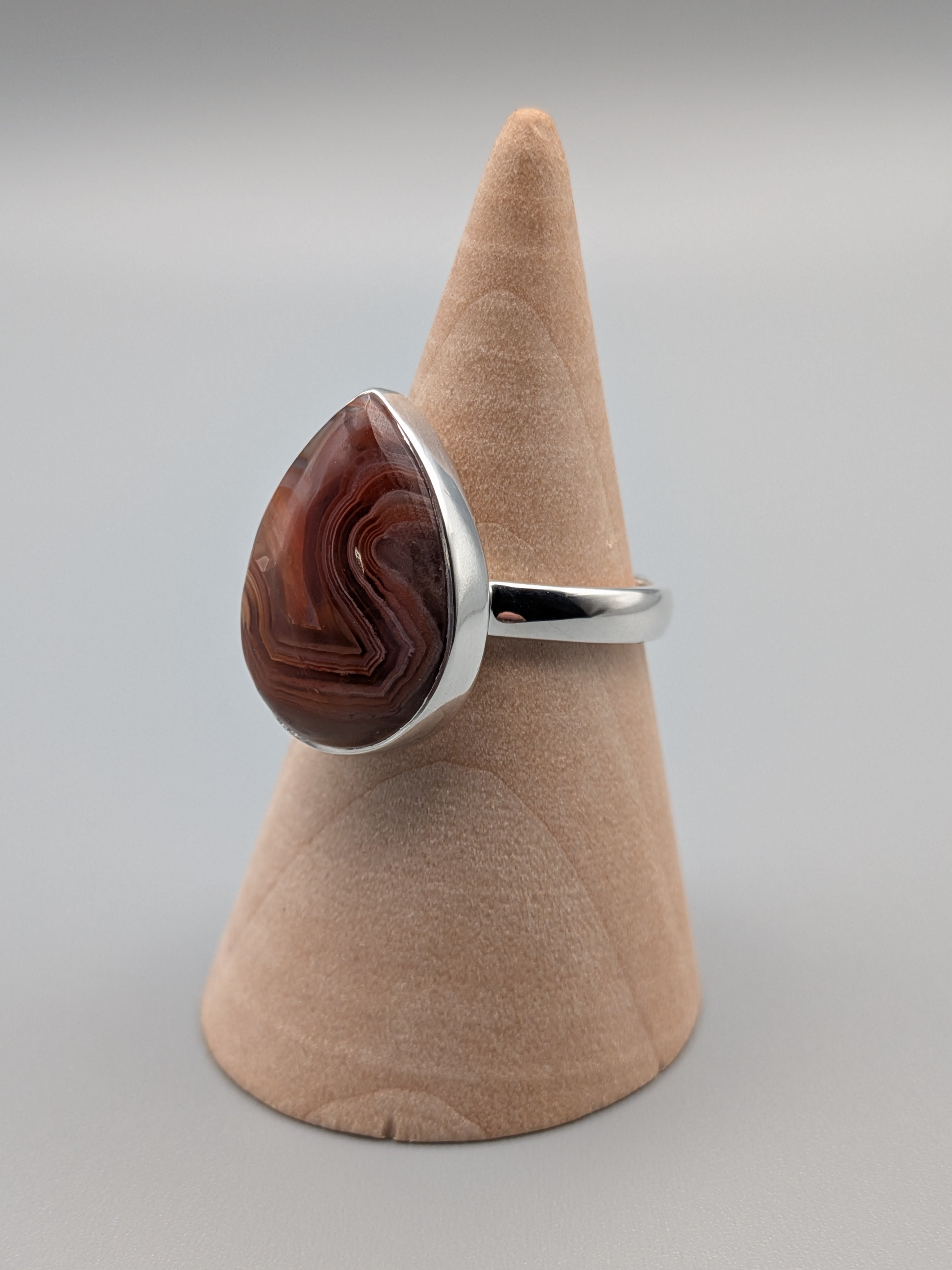 •CRAZY LACE AGATE - TEARDROP• simple bezel silver ring (size 8)
