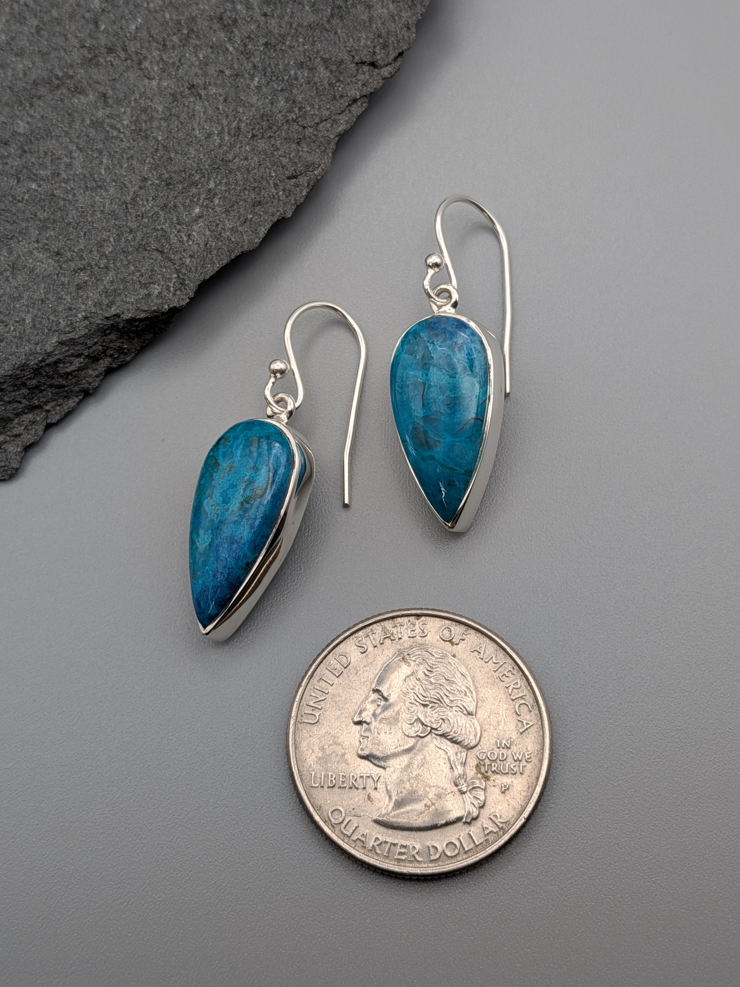 •SHATTUCKITE SPEAR TEAR - 2• silver dangle earrings