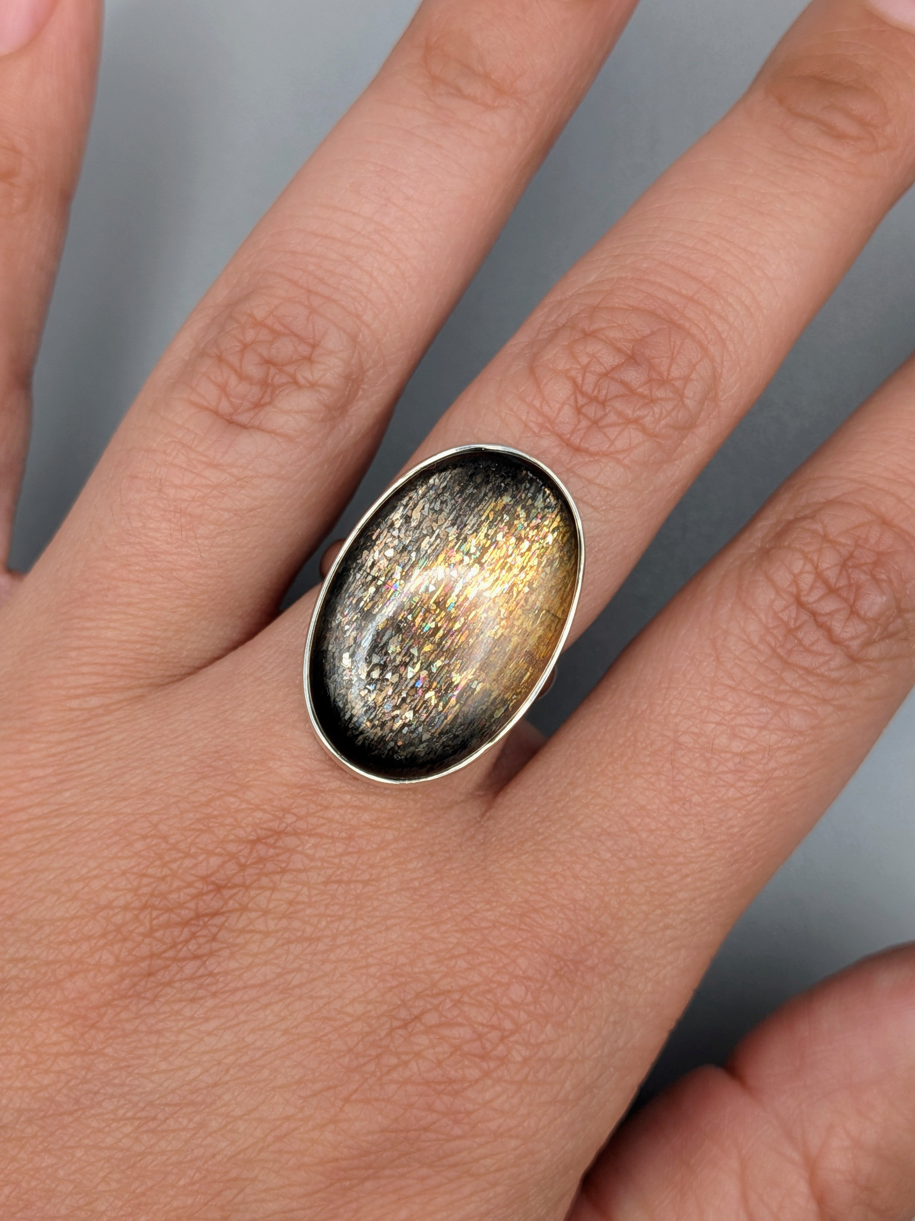 •SUN/MOONSTONE - OVAL• simple bezel silver ring (size 7.75)