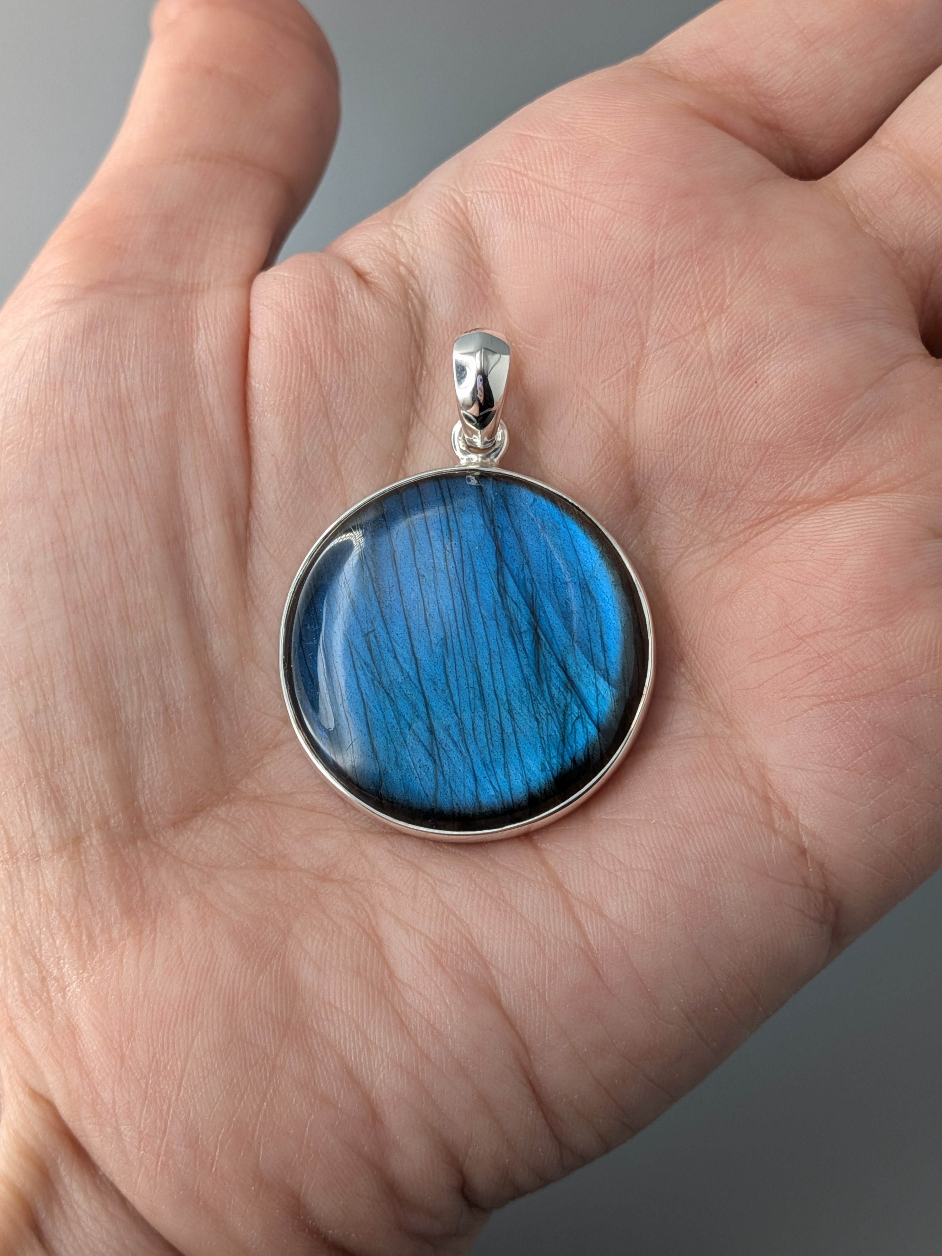 •LABRADORITE CIRCLE• sterling silver pendant