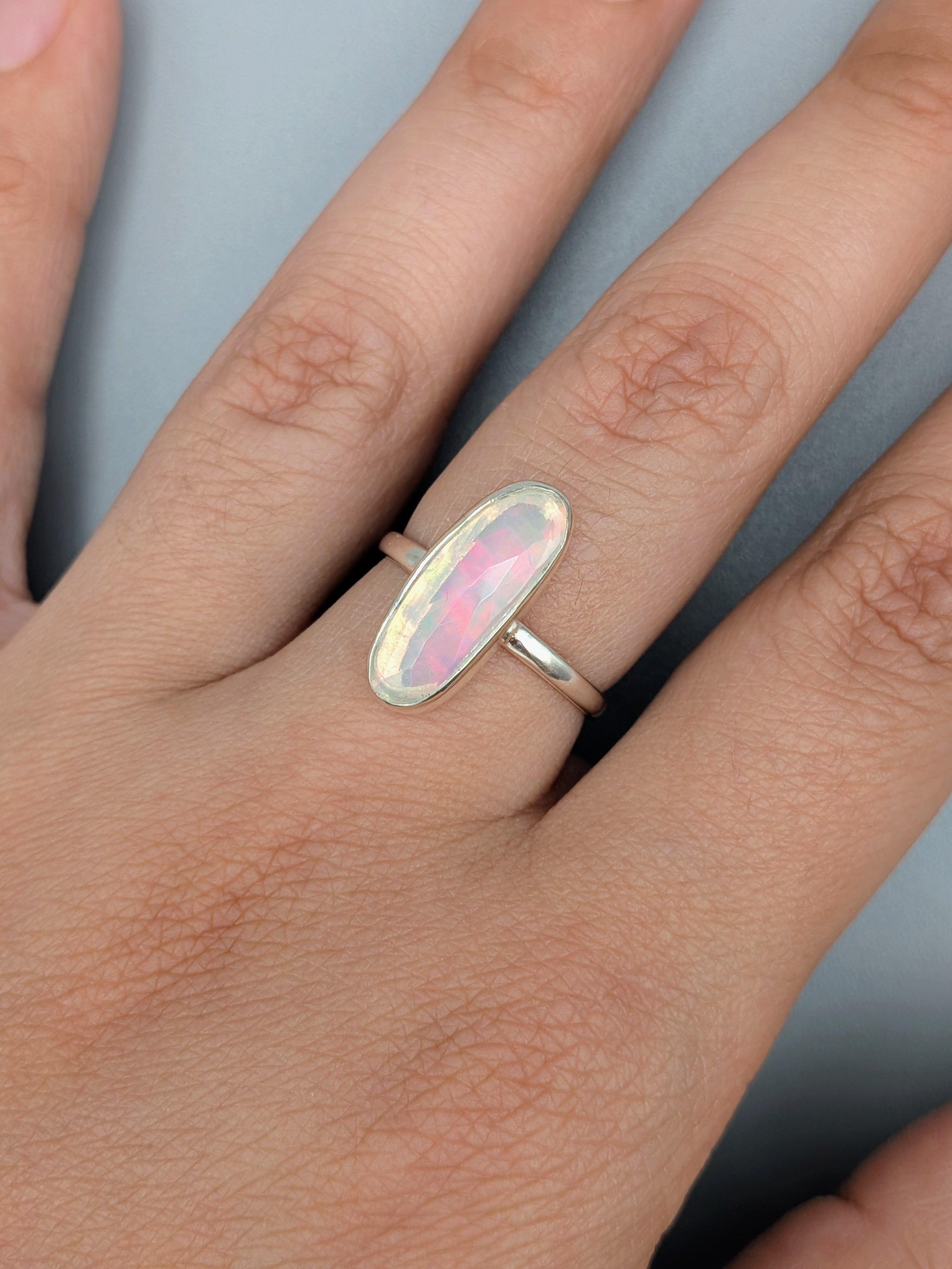 •FACETED ETHIOPIAN OPAL - STACKABLE OVAL• silver ring (size 8)