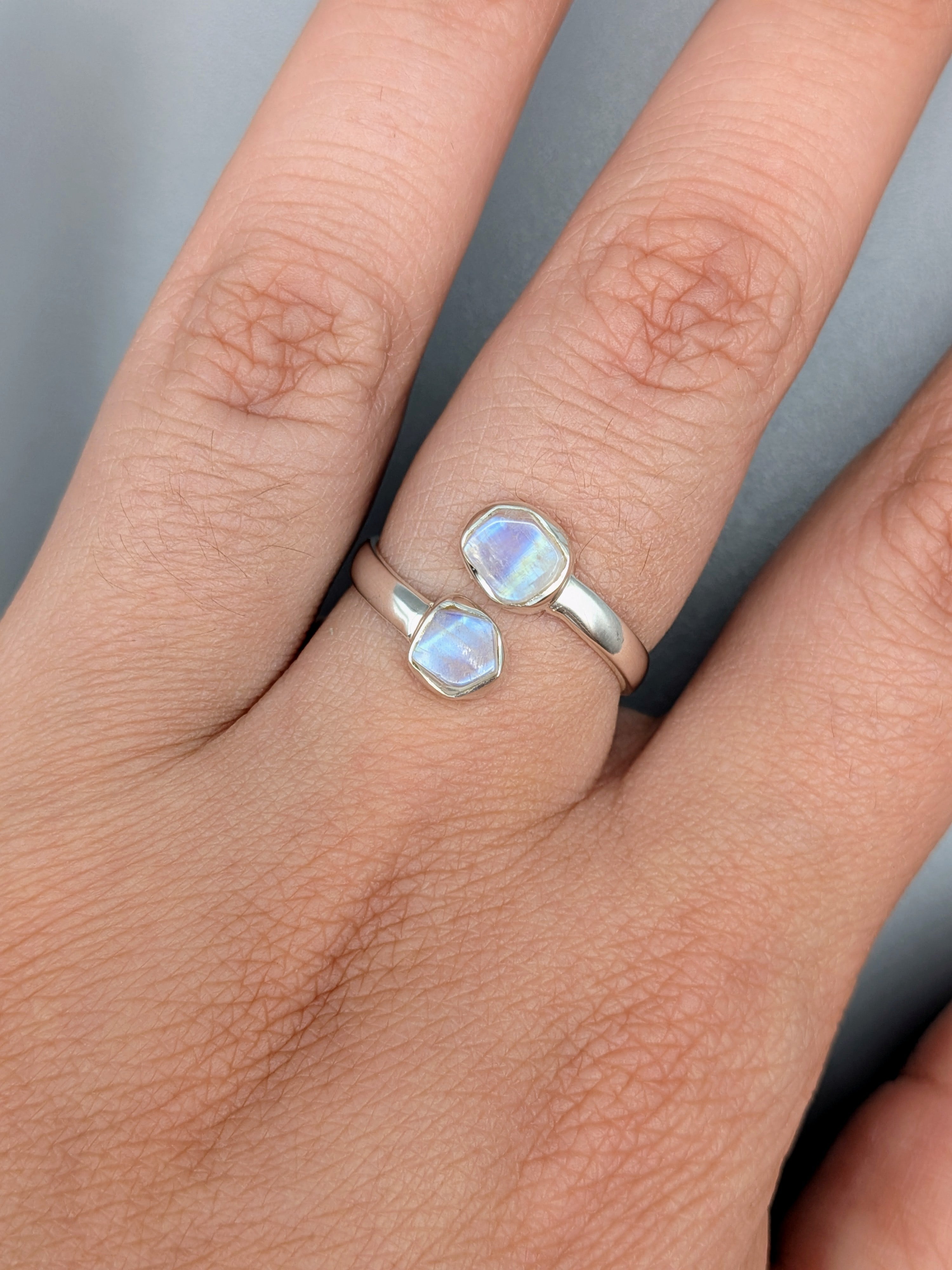 •RAINBOW MOONSTONE - LIL' FREEFORMS• adjustable silver ring