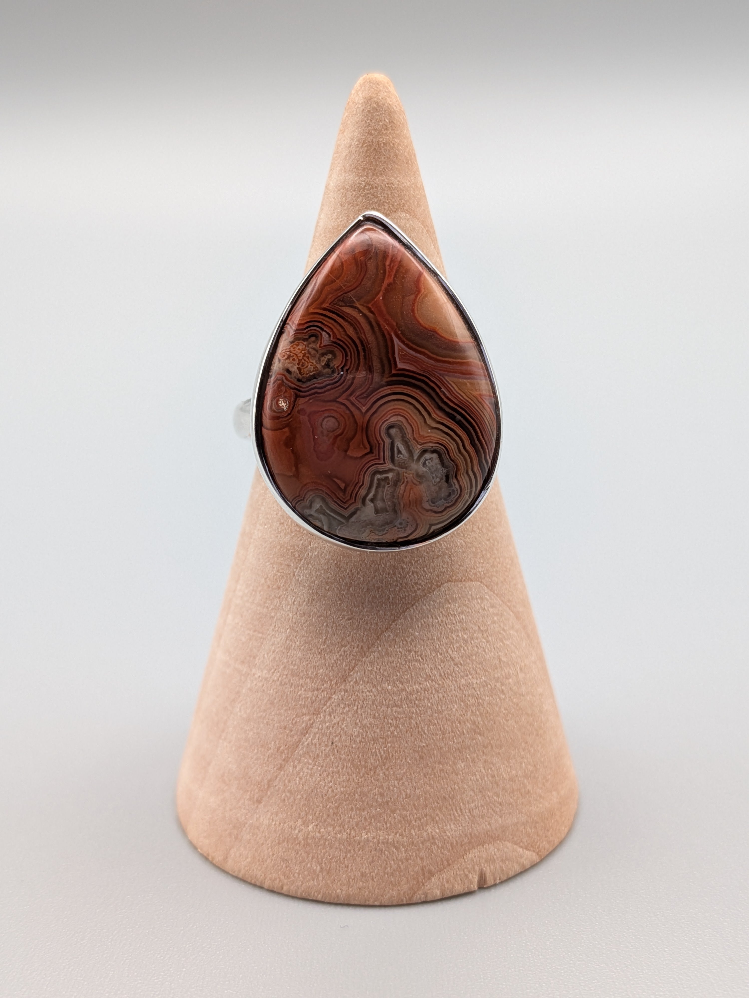 •CRAZY LACE AGATE - TEARDROP• simple bezel silver ring (size 6)