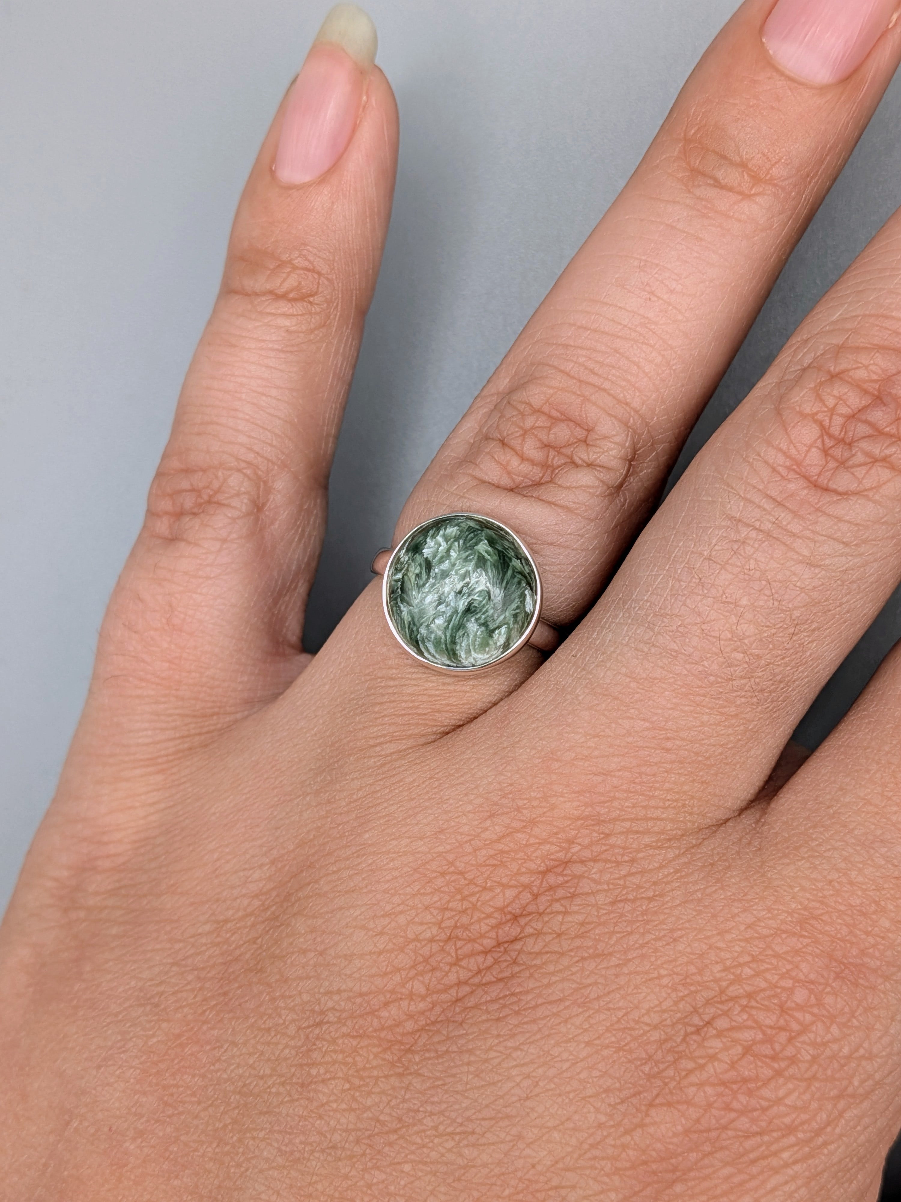 •SERAPHINITE - ROUND• simple bezel silver ring (various sizes)