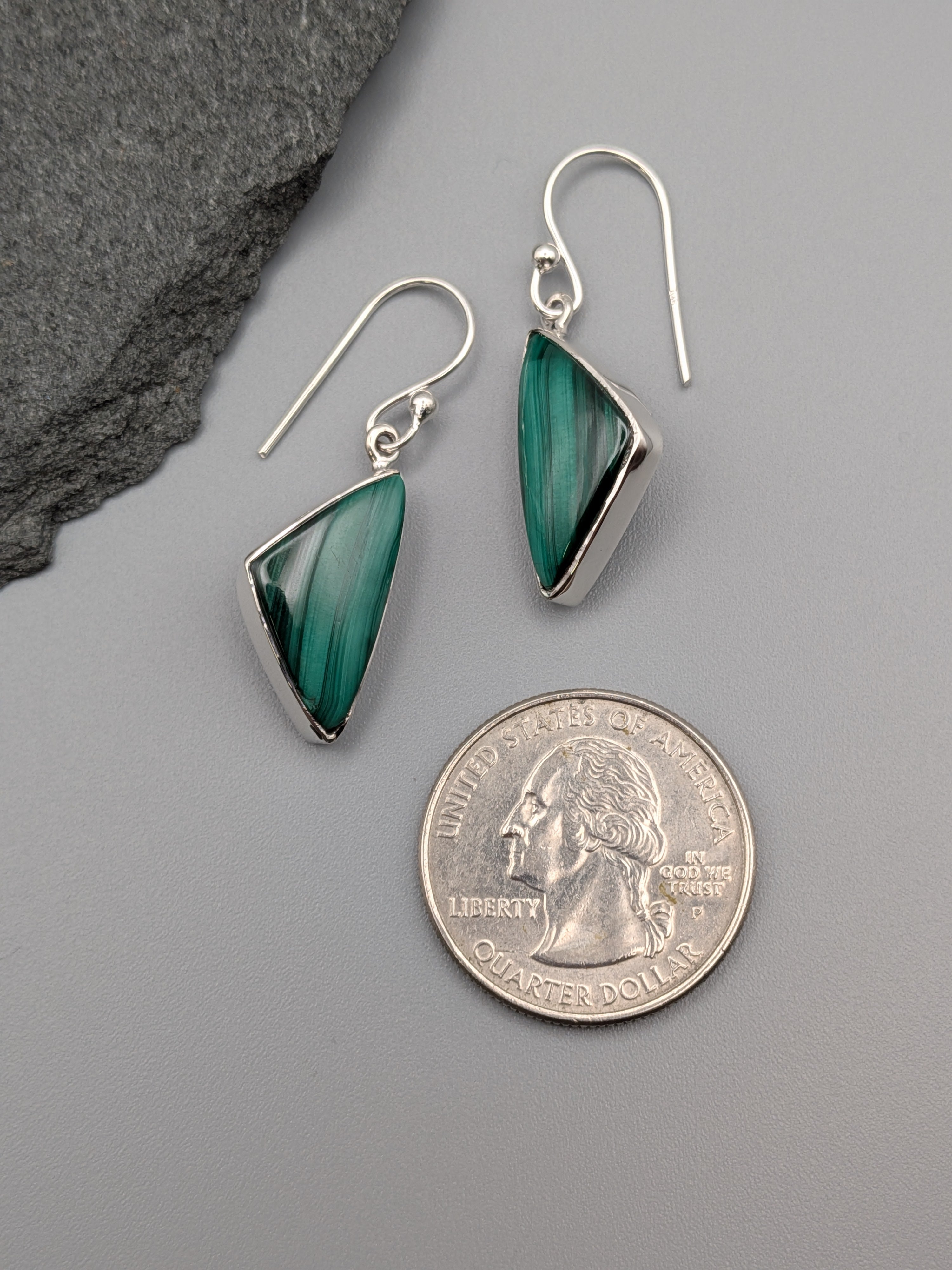 •MALACHITE - SOFT TRIANGLE• silver dangle earrings
