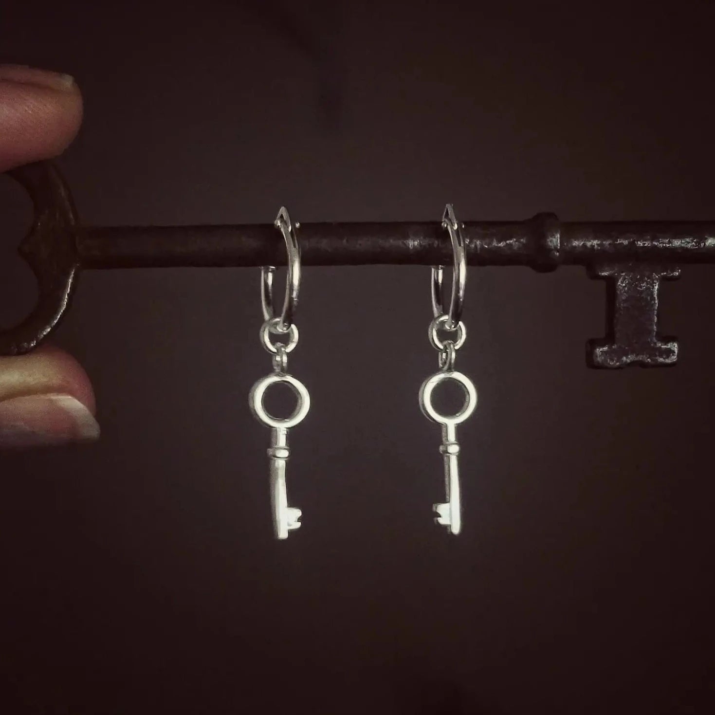 •GARDEN KEY• sterling silver hoop earrings