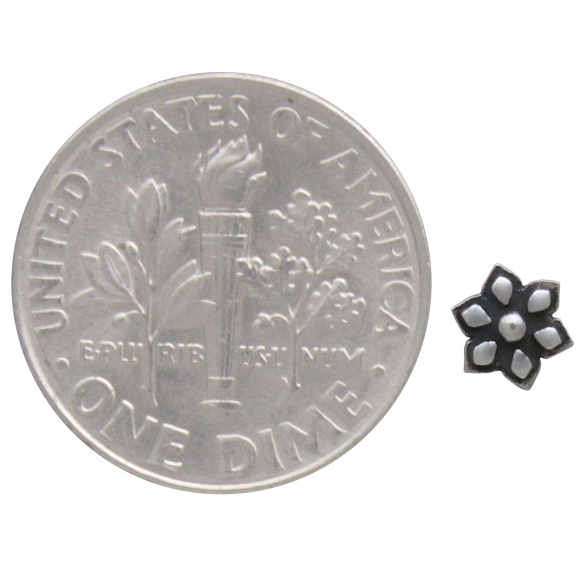 •TINY MANDALA• silver stud earrings