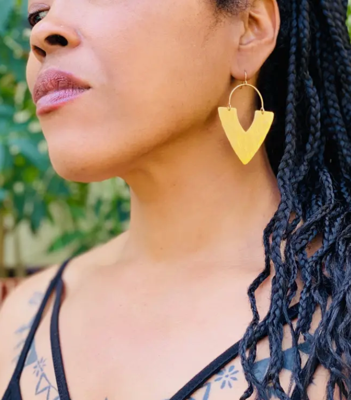 •PRIMA• gold dangle earrings