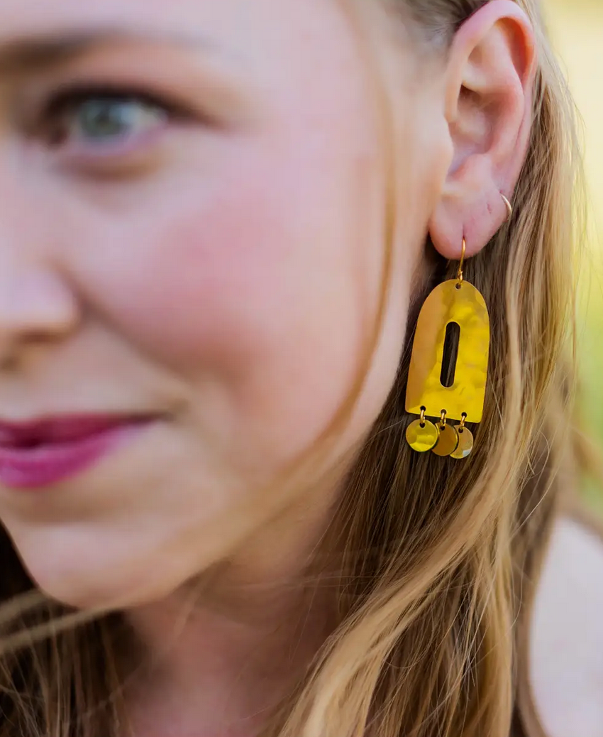 •CETO• gold dangle earrings