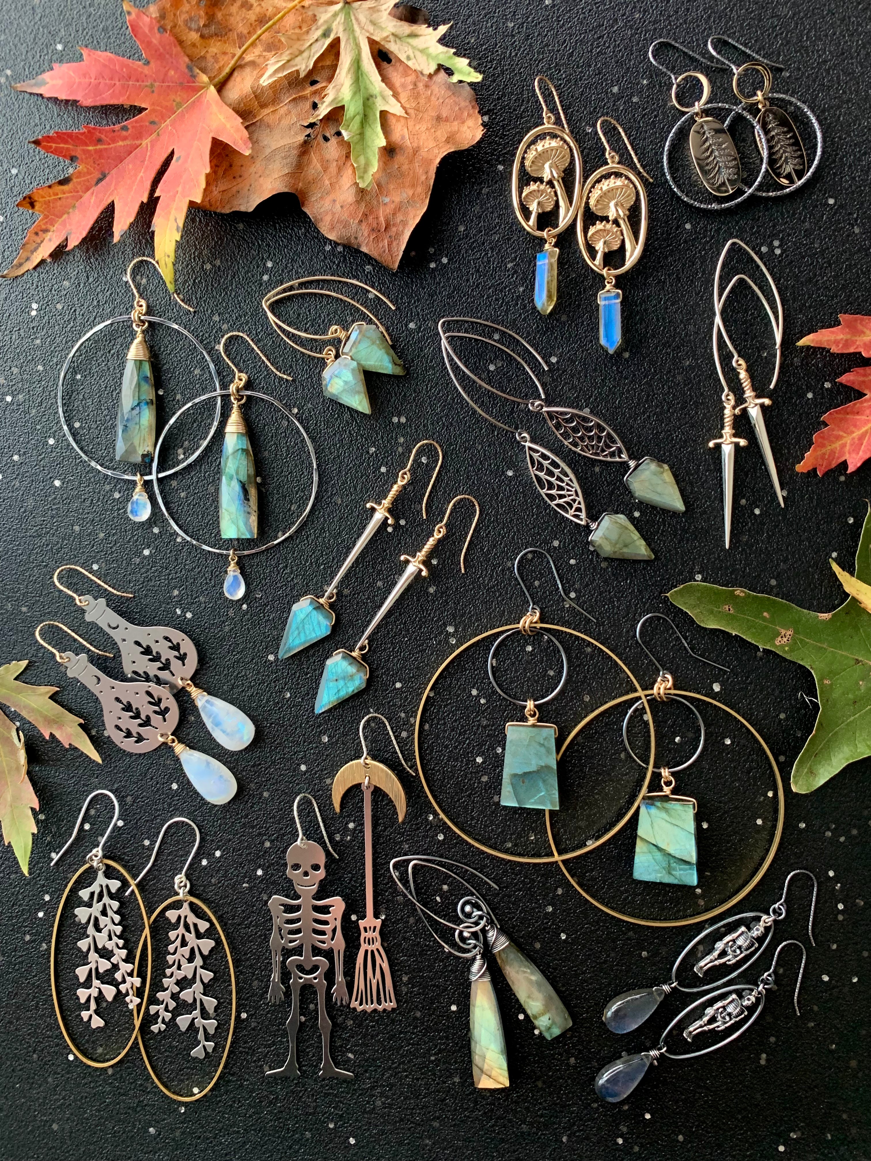 •UNDERCURRENT• labradorite silver dangle earrings