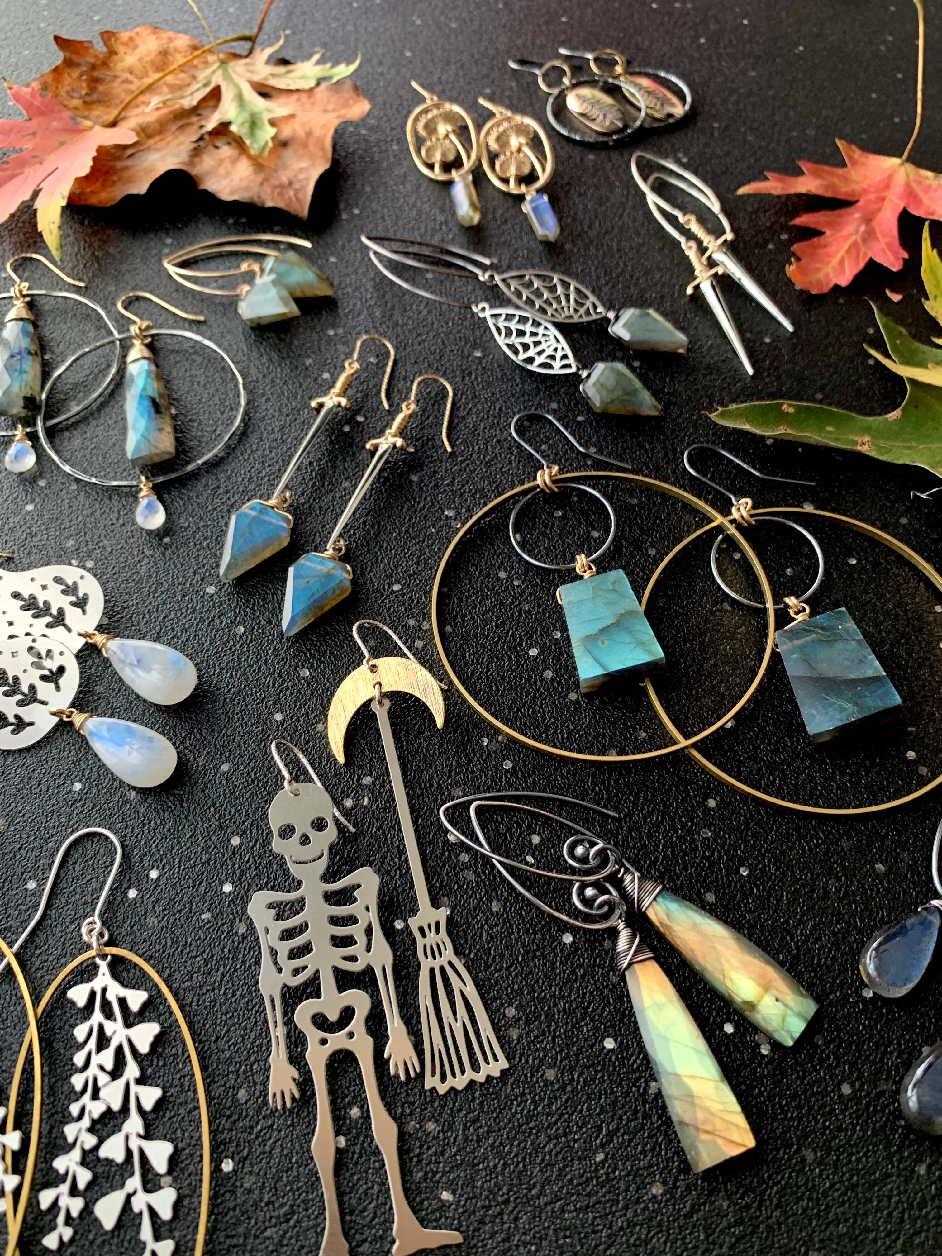 •UNDERCURRENT• labradorite silver dangle earrings