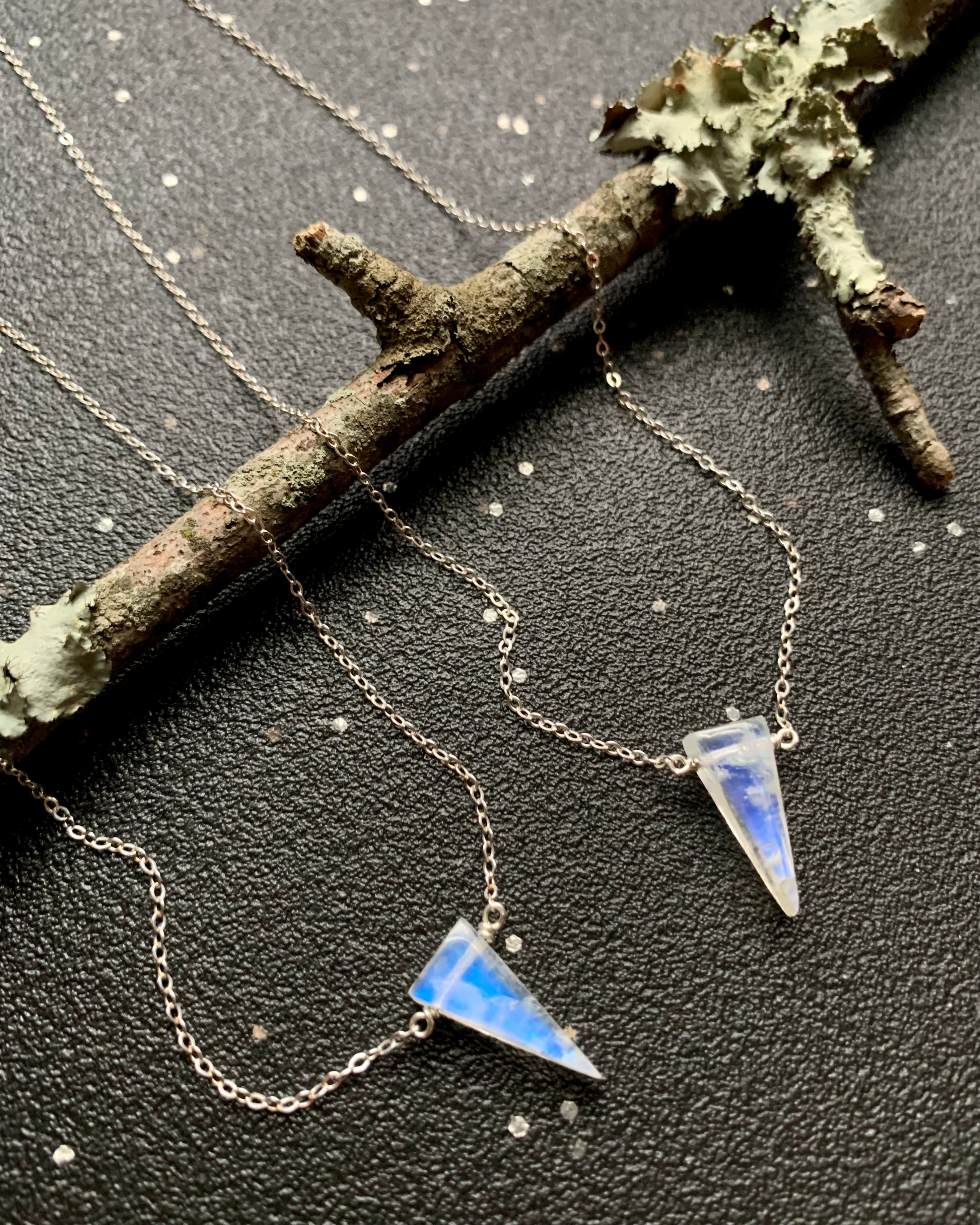 • STRAY • small rainbow moonstone fang + silver necklace