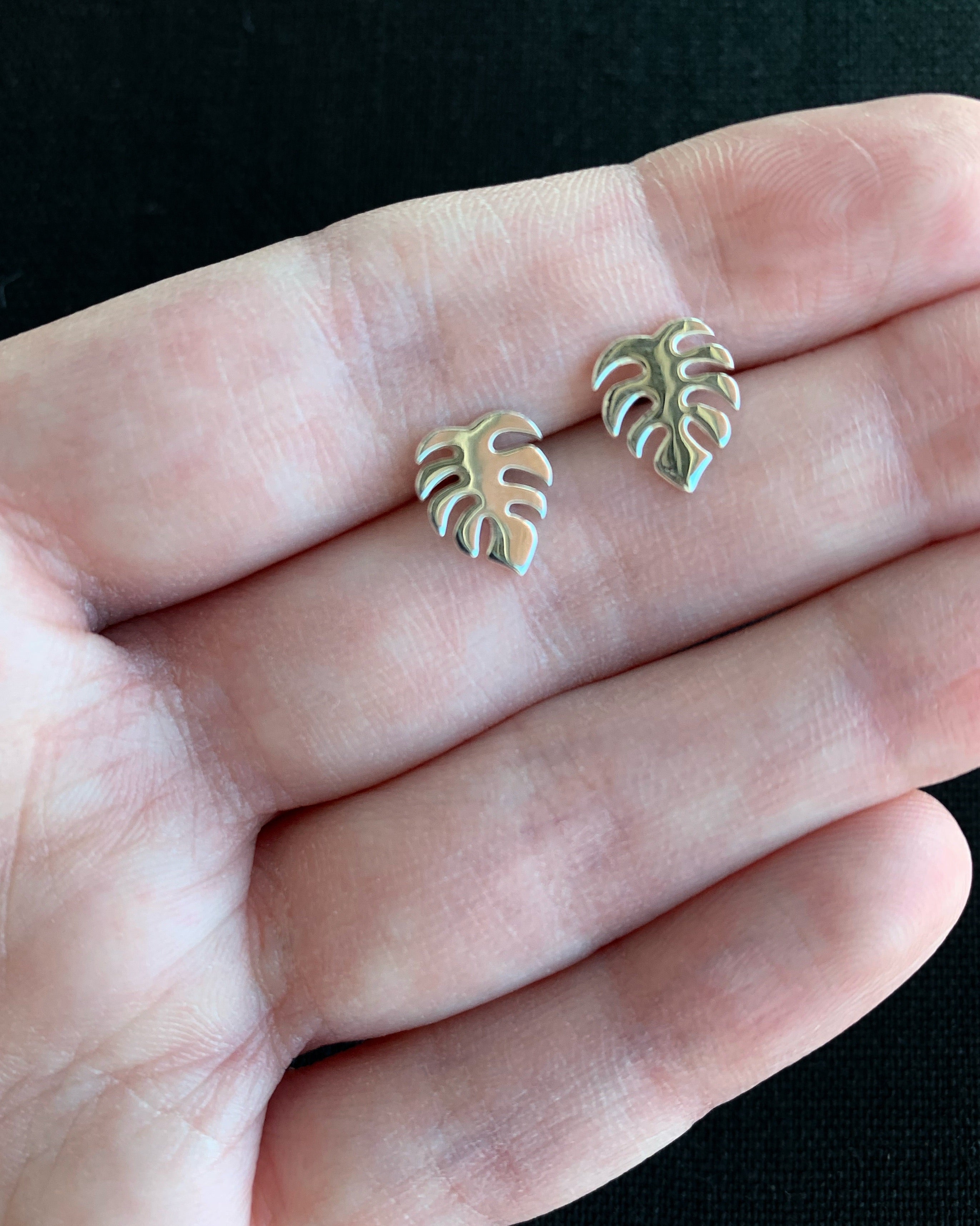 •SMALL FLAT MONSTERA• recycled silver stud earrings