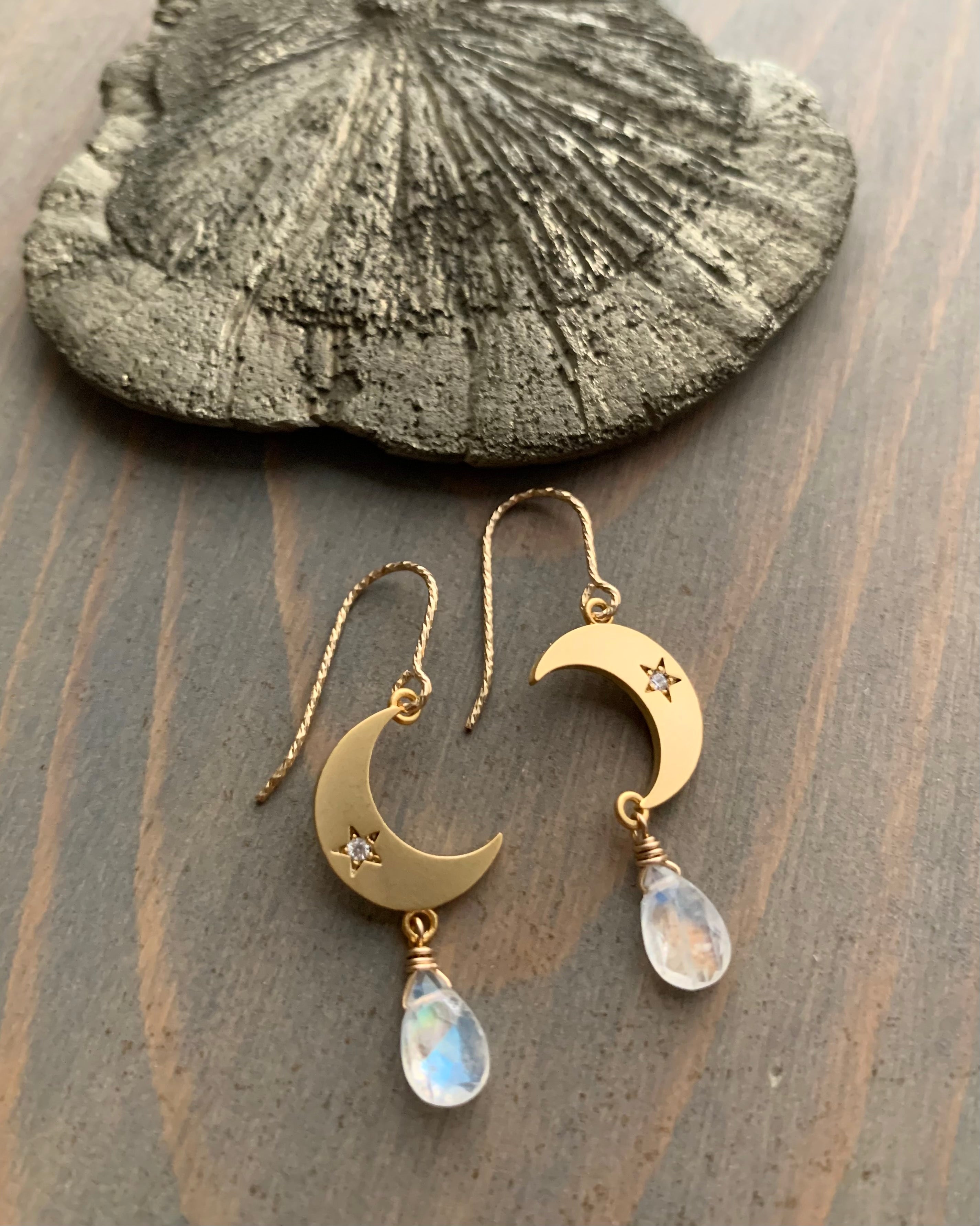 • MOON GUIDE • rainbow moonstone gold earrings