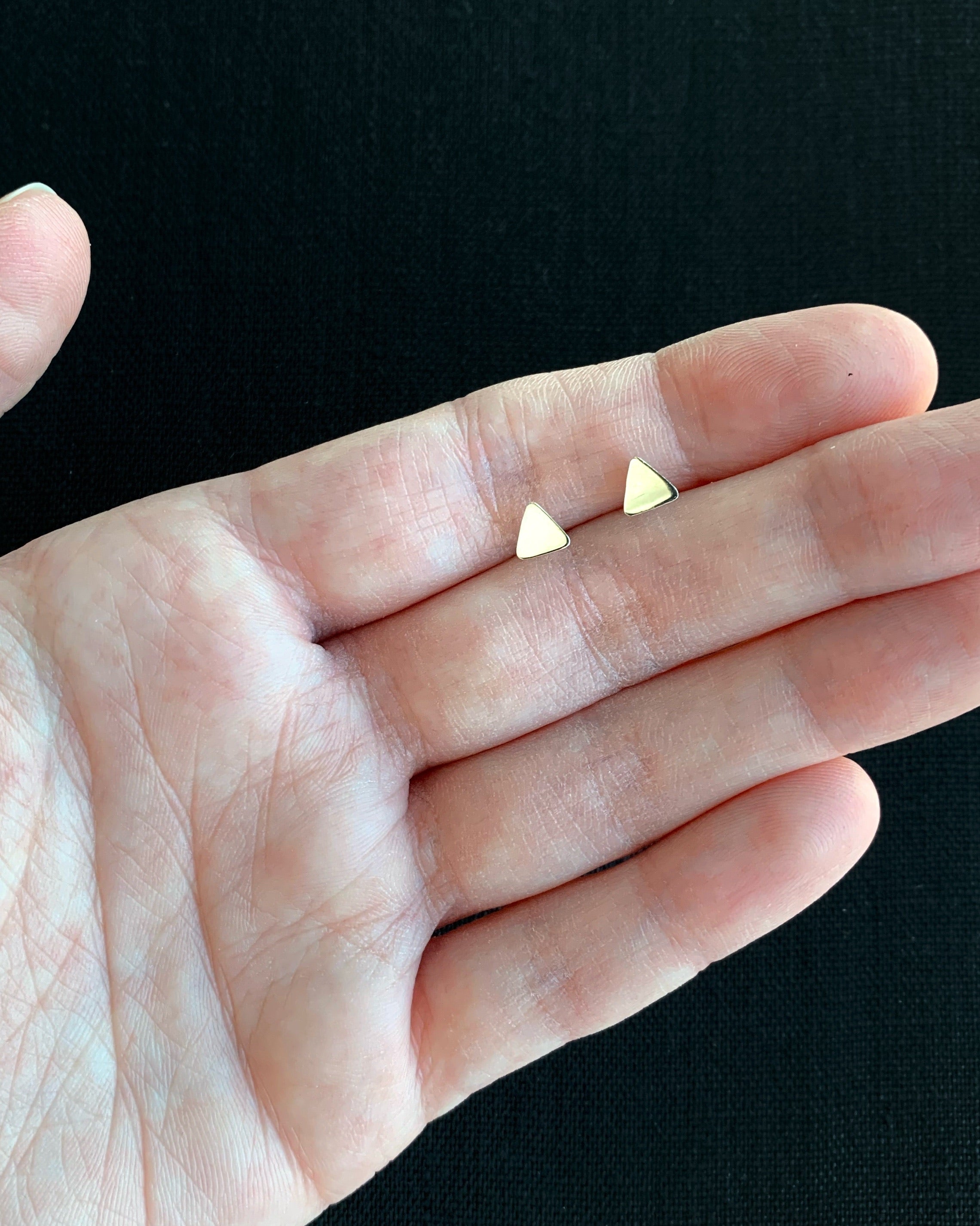 •FLAT TRIANGLE• silver stud earrings