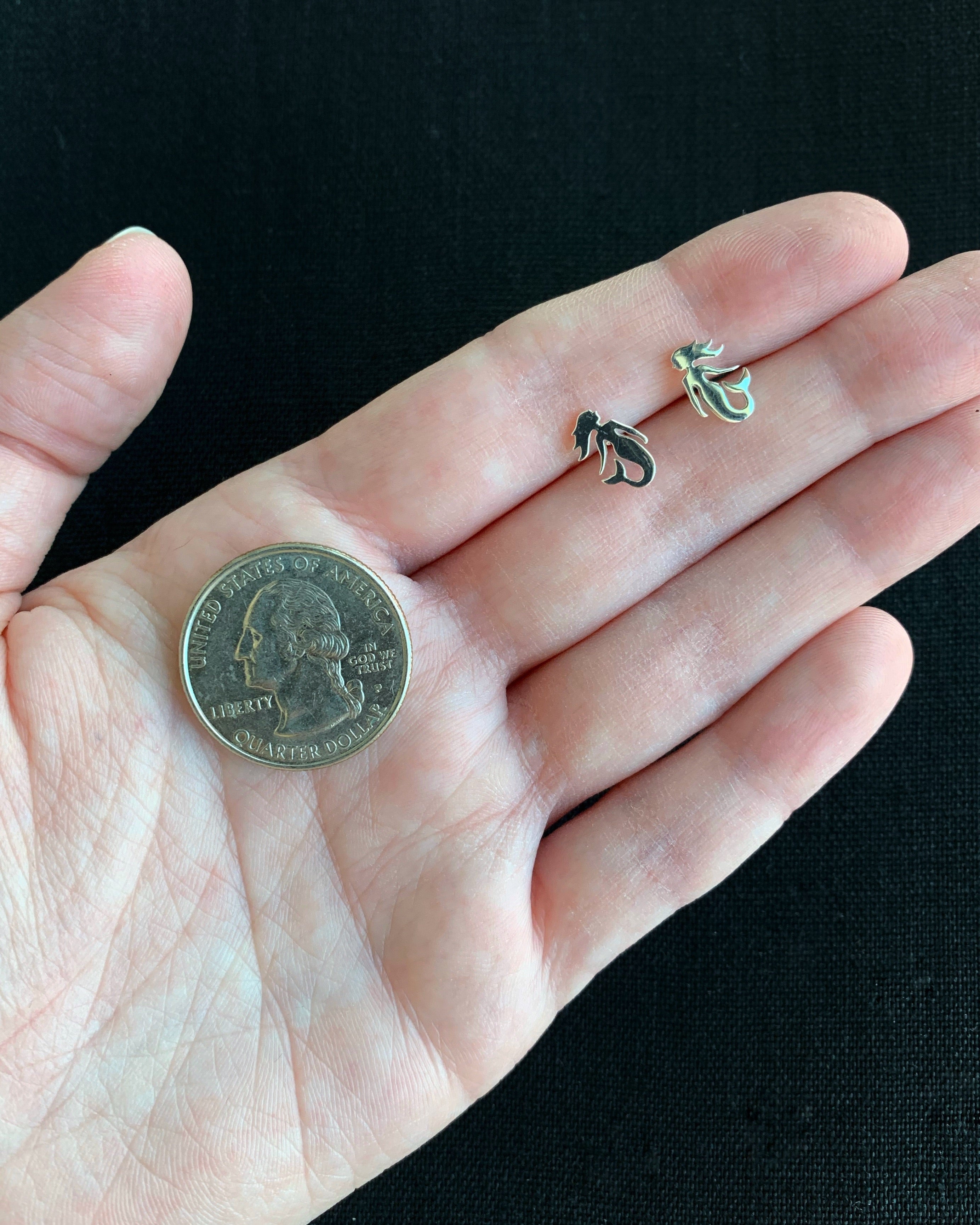 •SMALL MERMAID• silver stud earrings