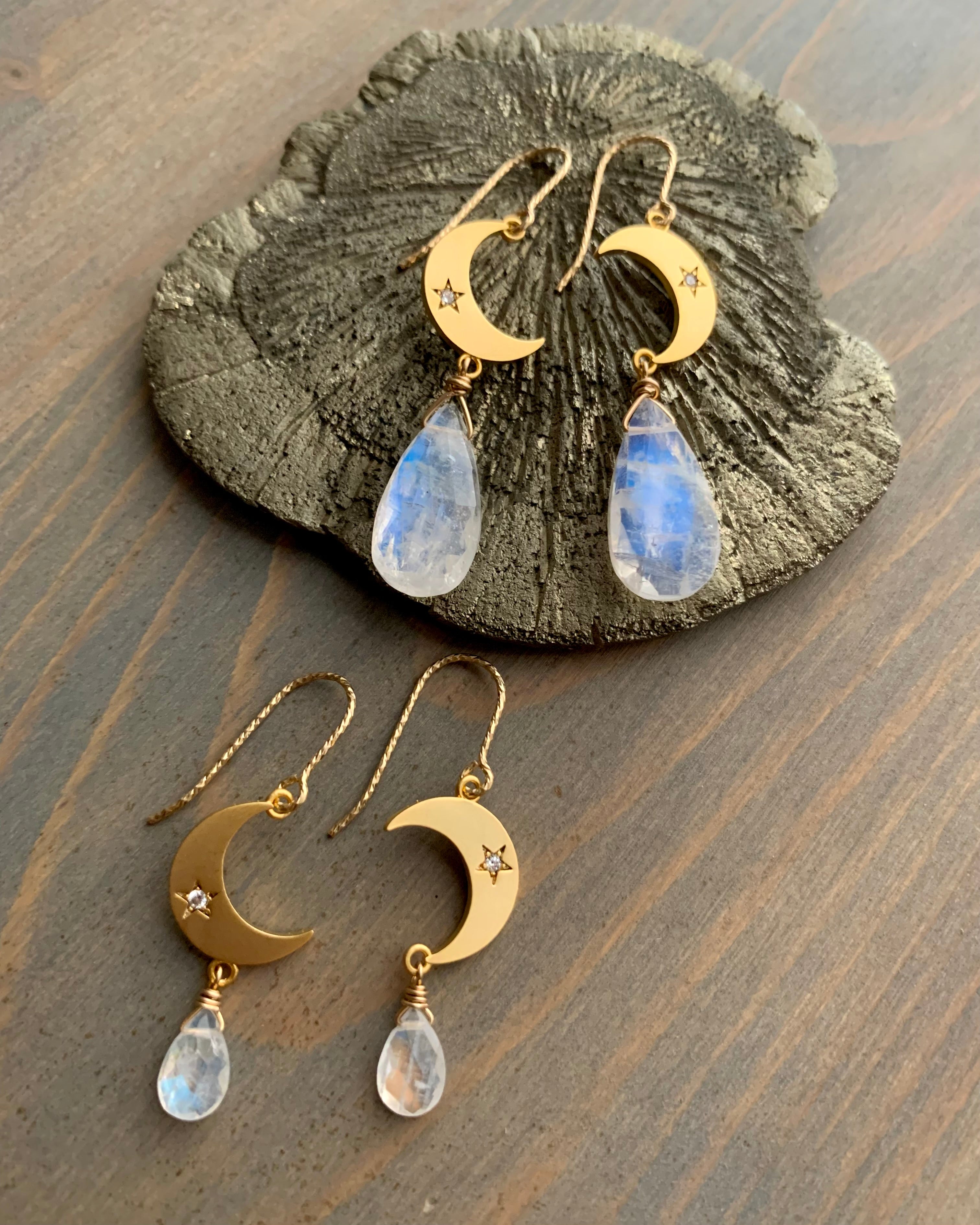 • MOON GUIDE • rainbow moonstone gold earrings