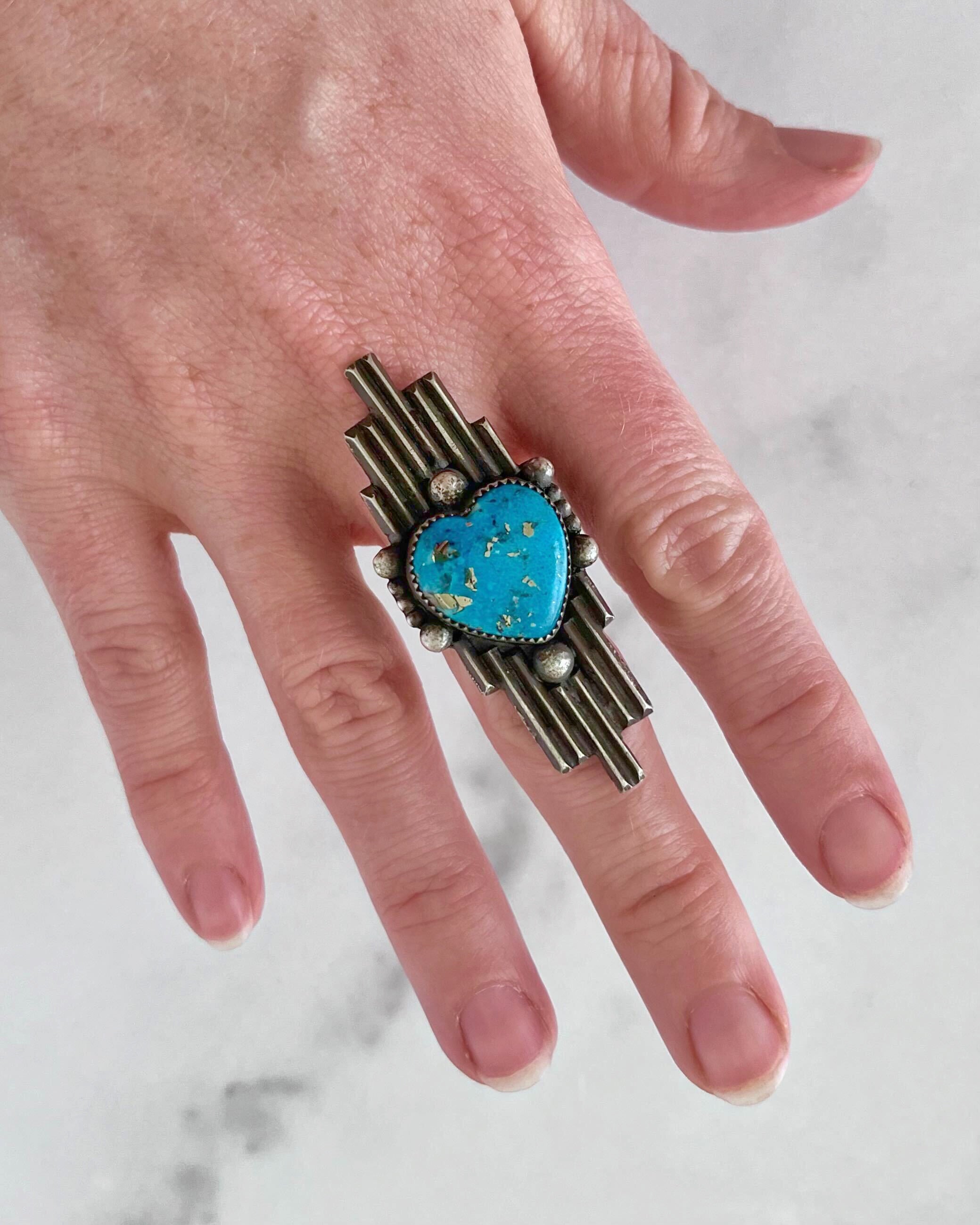 • HEART DECO • turquoise + silver ring