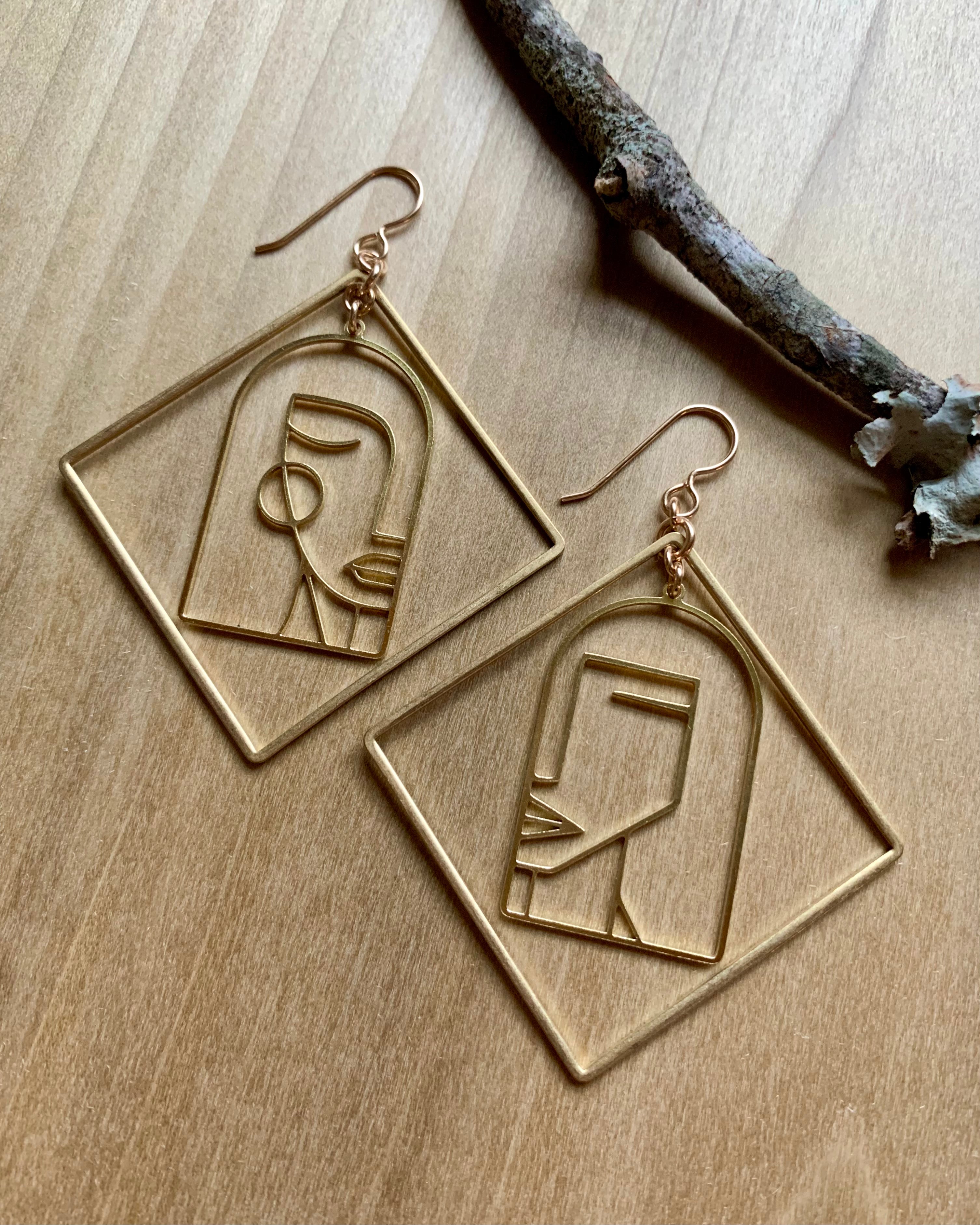 • MOD MATES • gold mixed metal hoop earrings