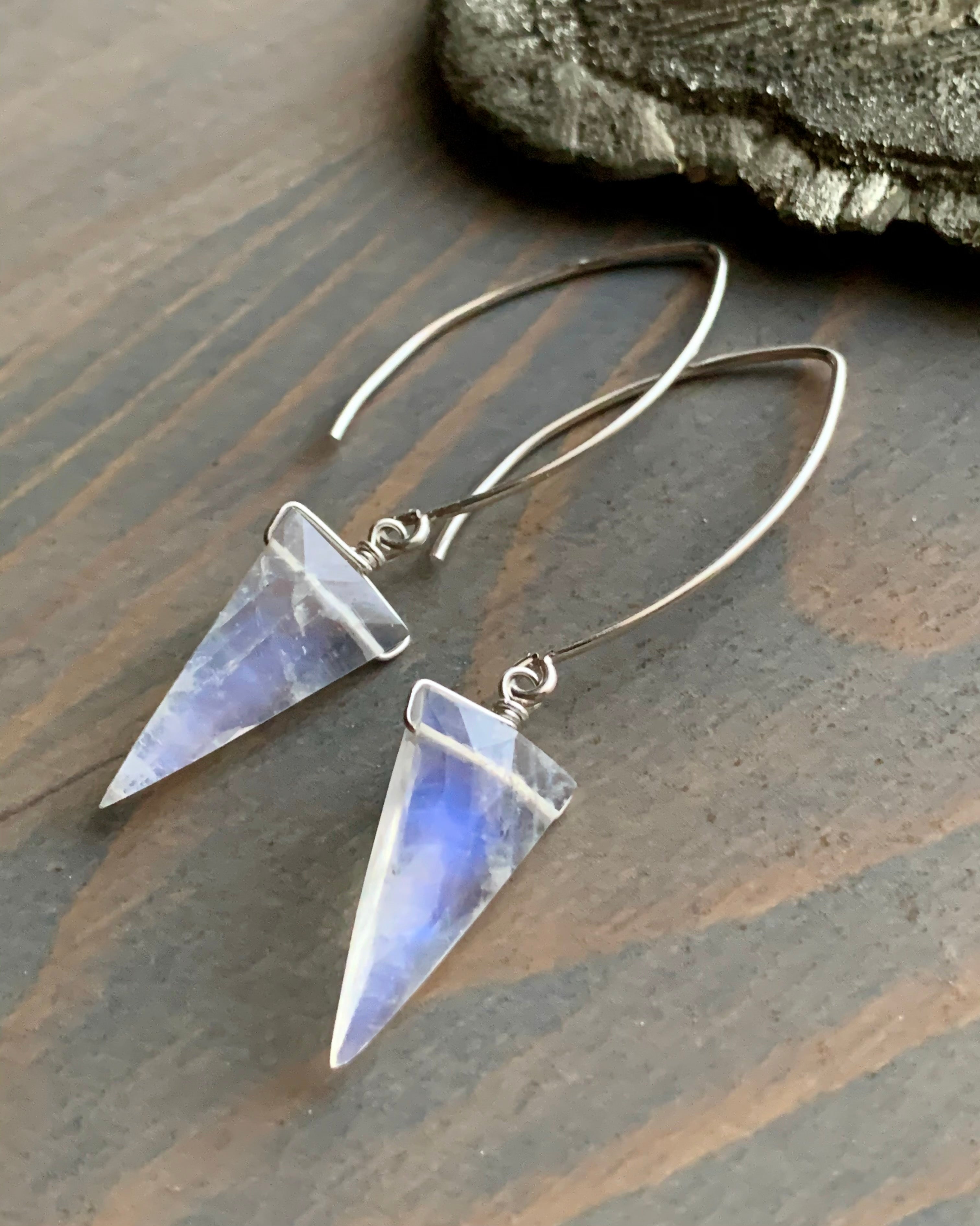 • STRAY - FANGS • rainbow moonstone simple silver or gold earrings