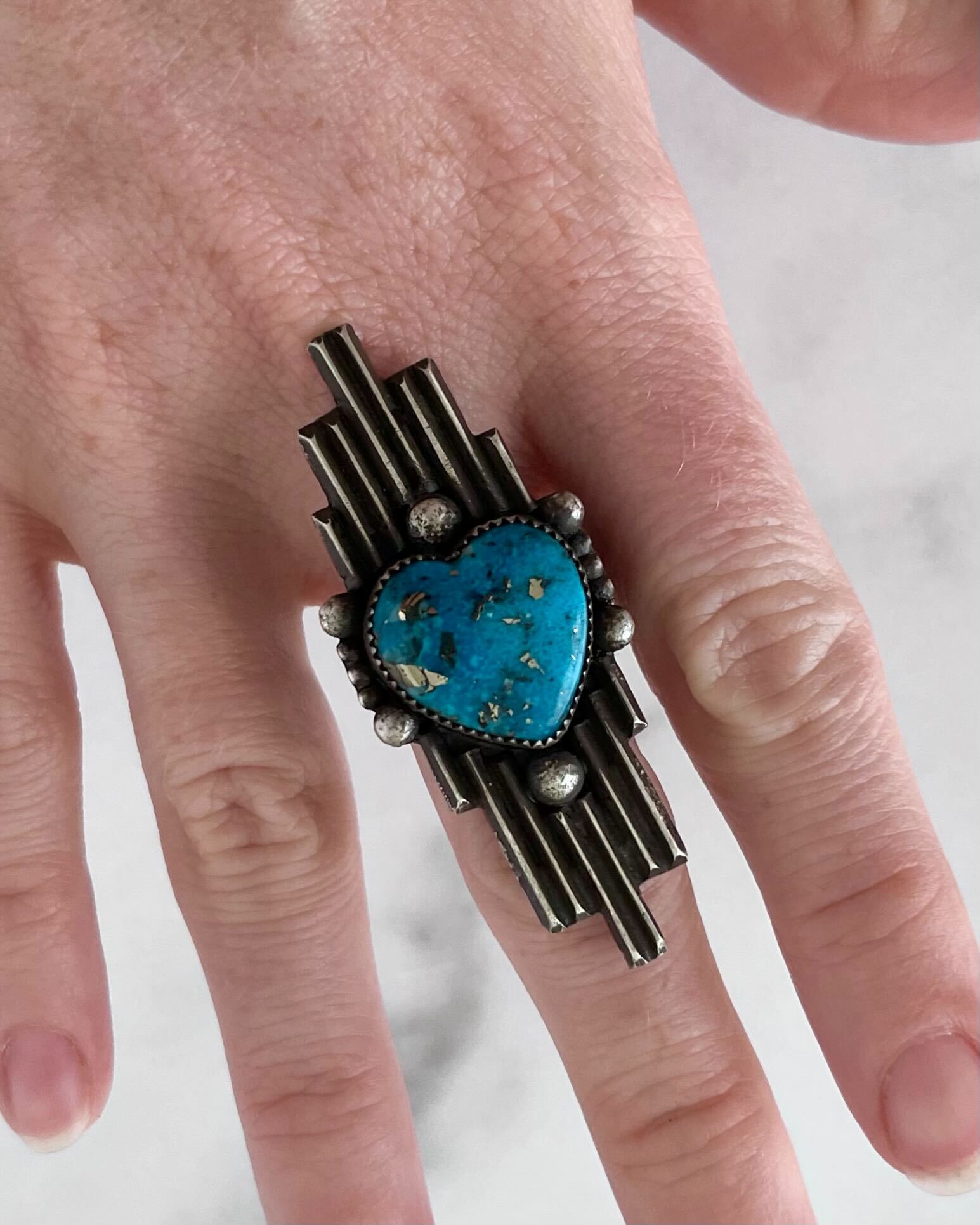 • HEART DECO • turquoise + silver ring