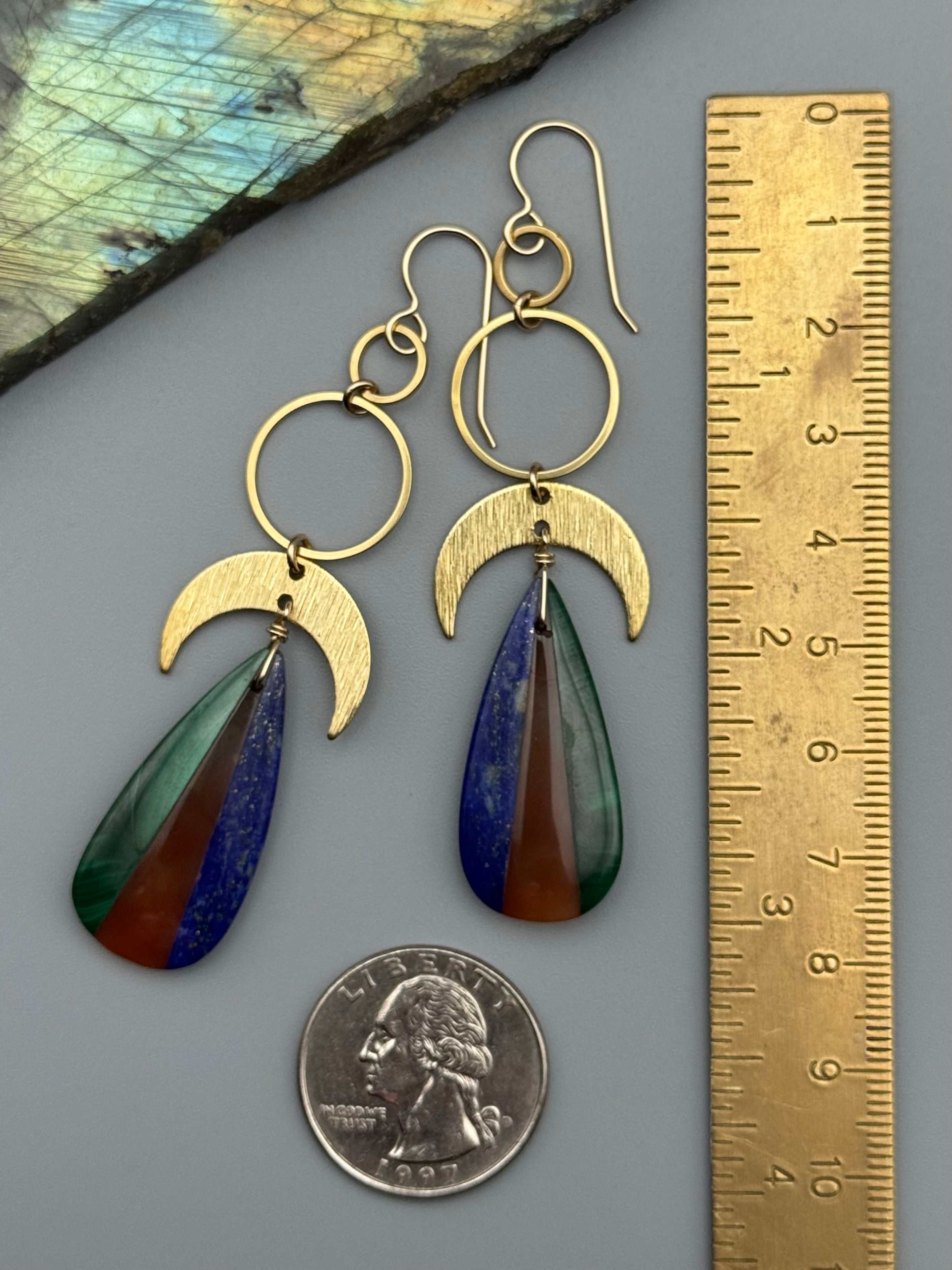 •ECHO MOON• intarsia + gold earrings