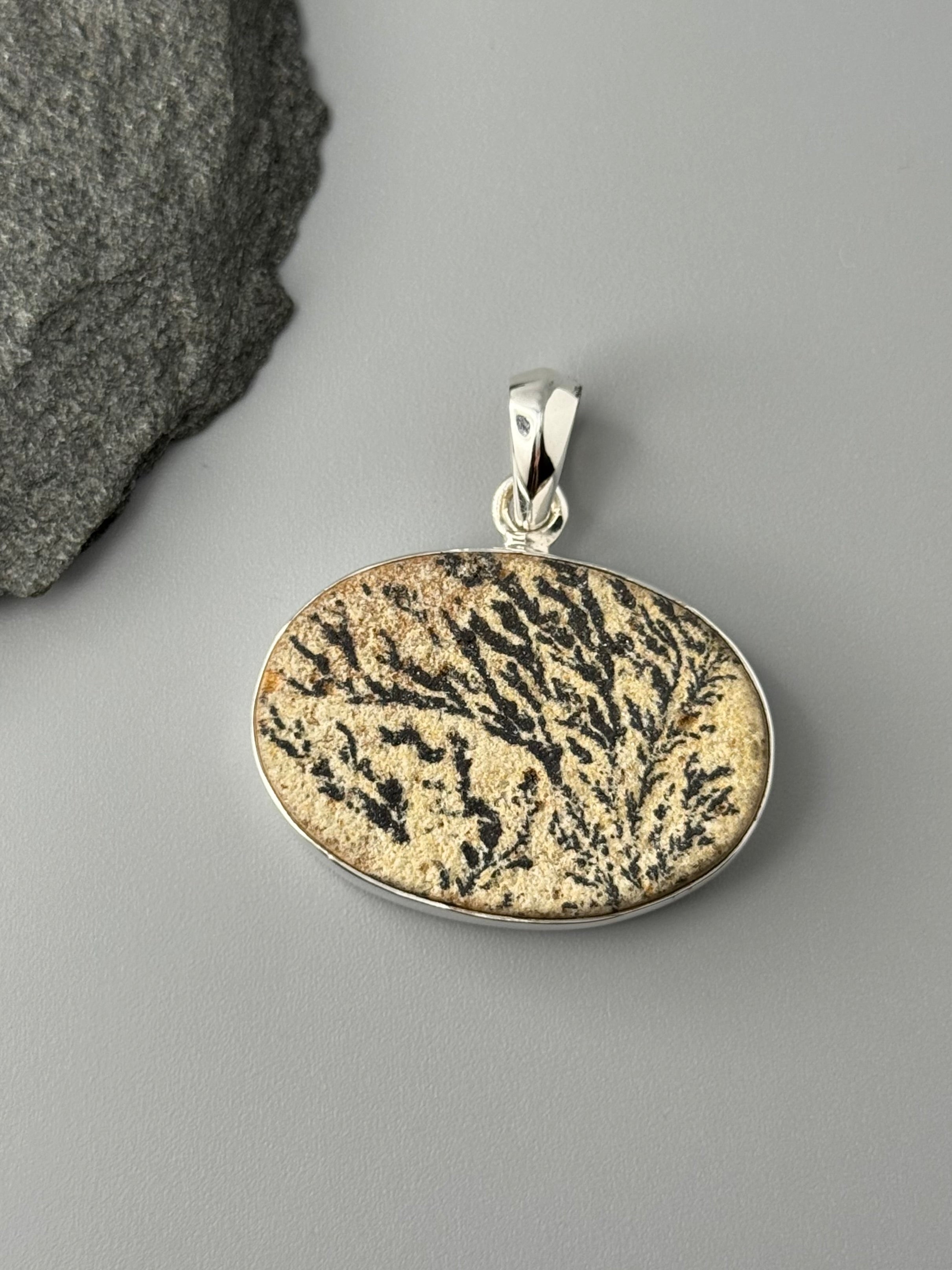 •DENDRITIC SANDSTONE - WIDE OVAL• sterling silver pendant