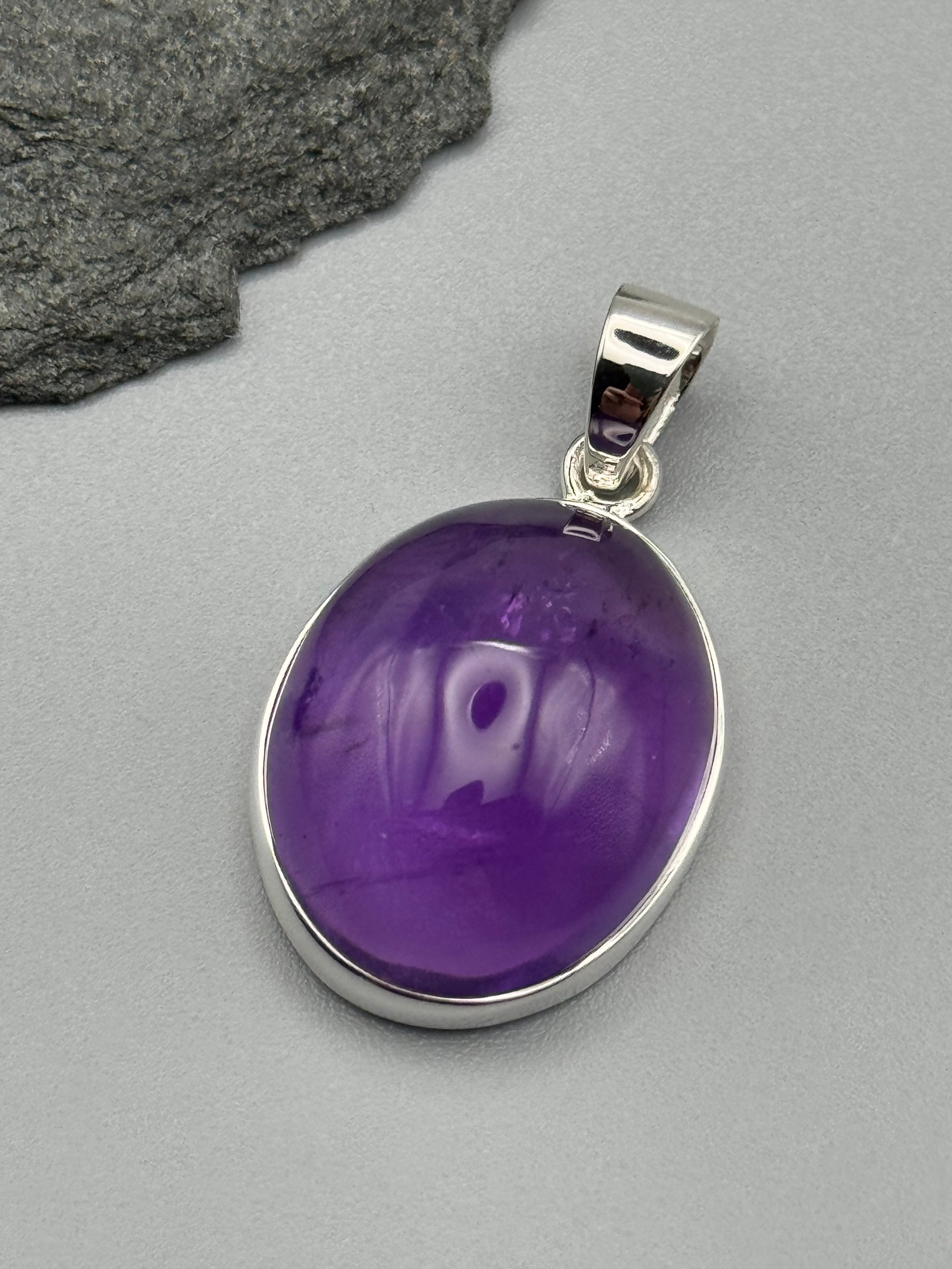 •AMETHYST - MEDIUM OVAL• sterling silver pendant