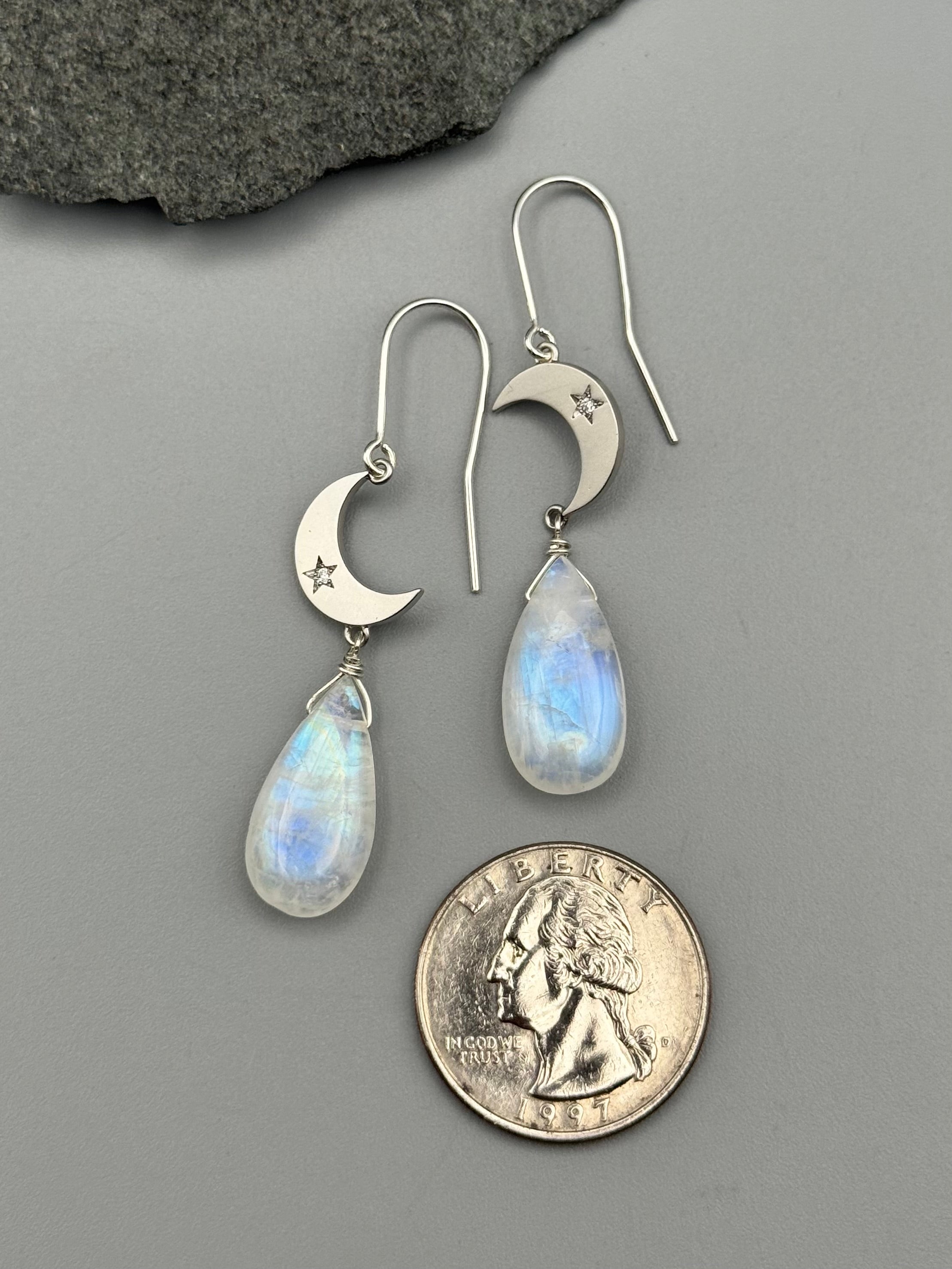 •CRYSTAL CRESCENT• rainbow moonstone tear + silver earrings