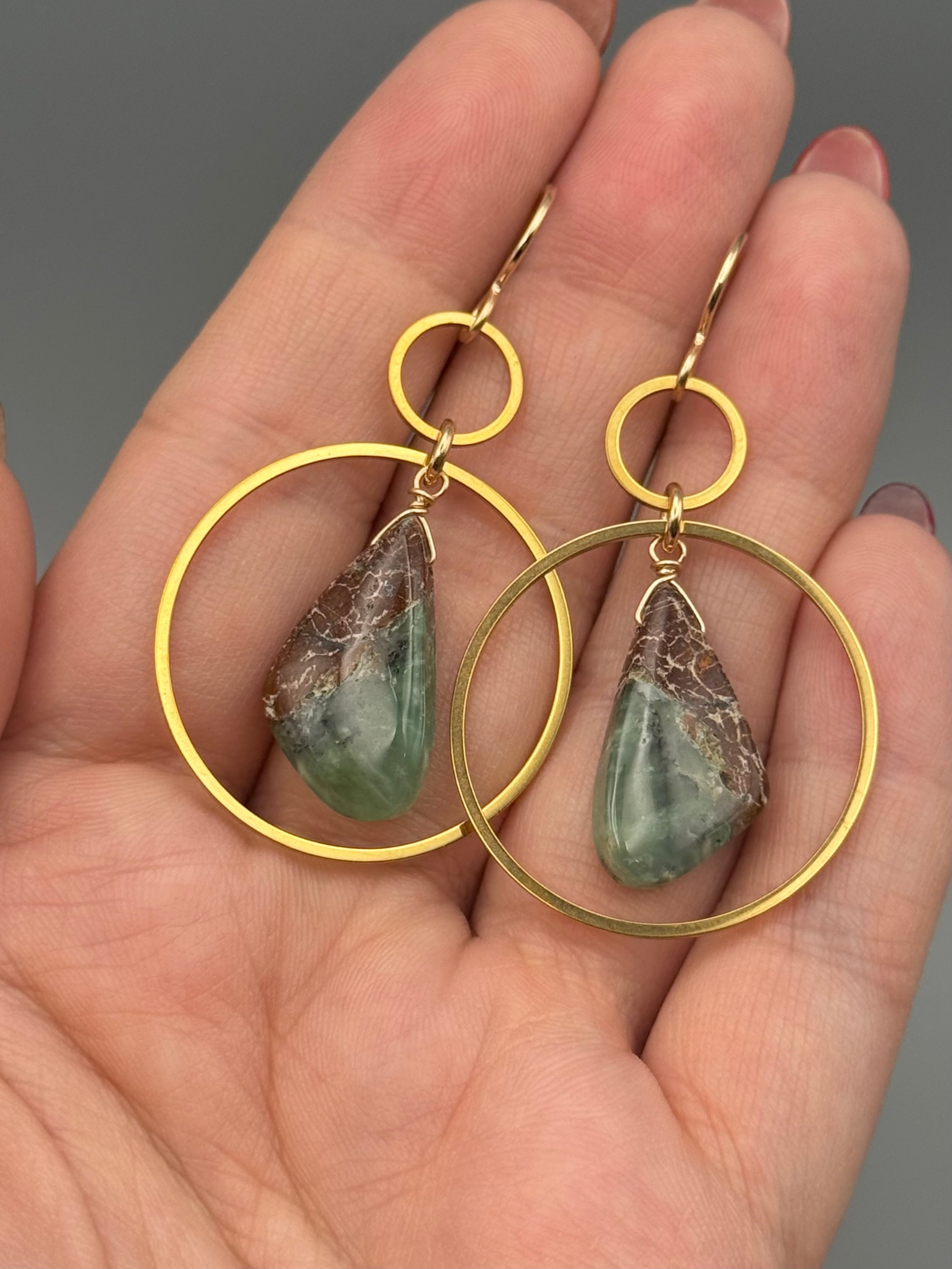 •EQUA-LUNA• chrysoprase wing + gold earrings