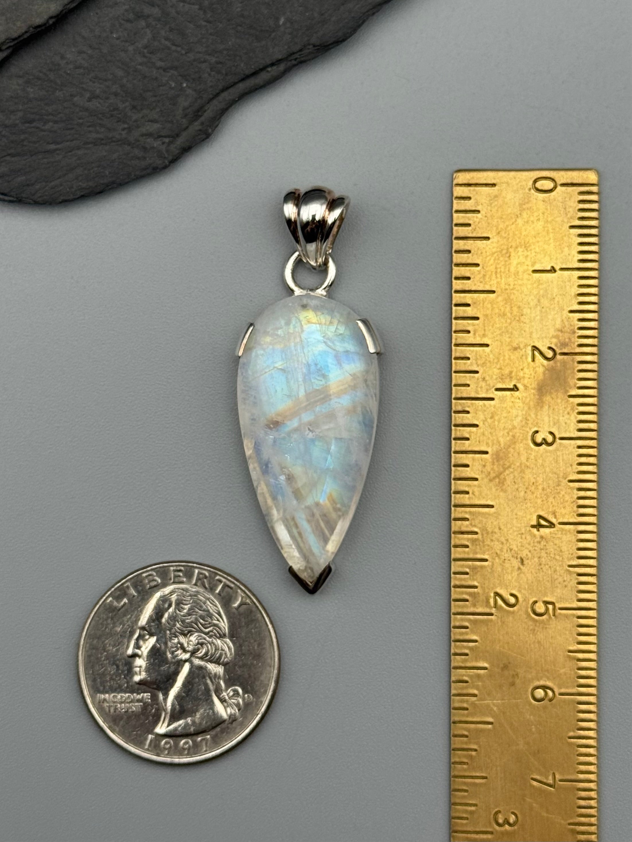 •RAINBOW MOONSTONE - SPEAR TEAR• bezel capped silver pendant