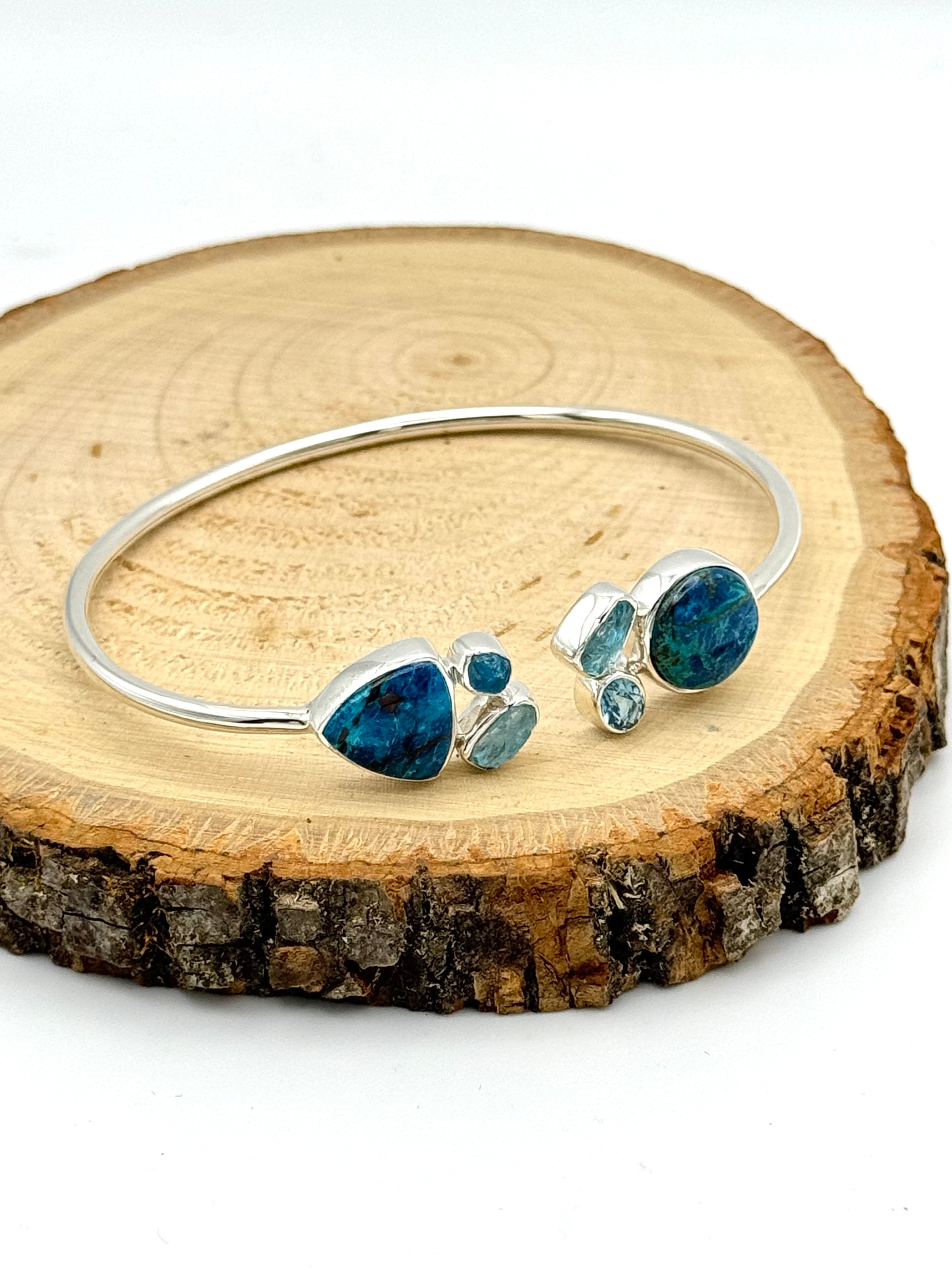 •ROUNDED TRIANGLE + CIRCLE CLUSTER• shattuckite + apatite + blue topaz + silver twist-on cuff bracelet